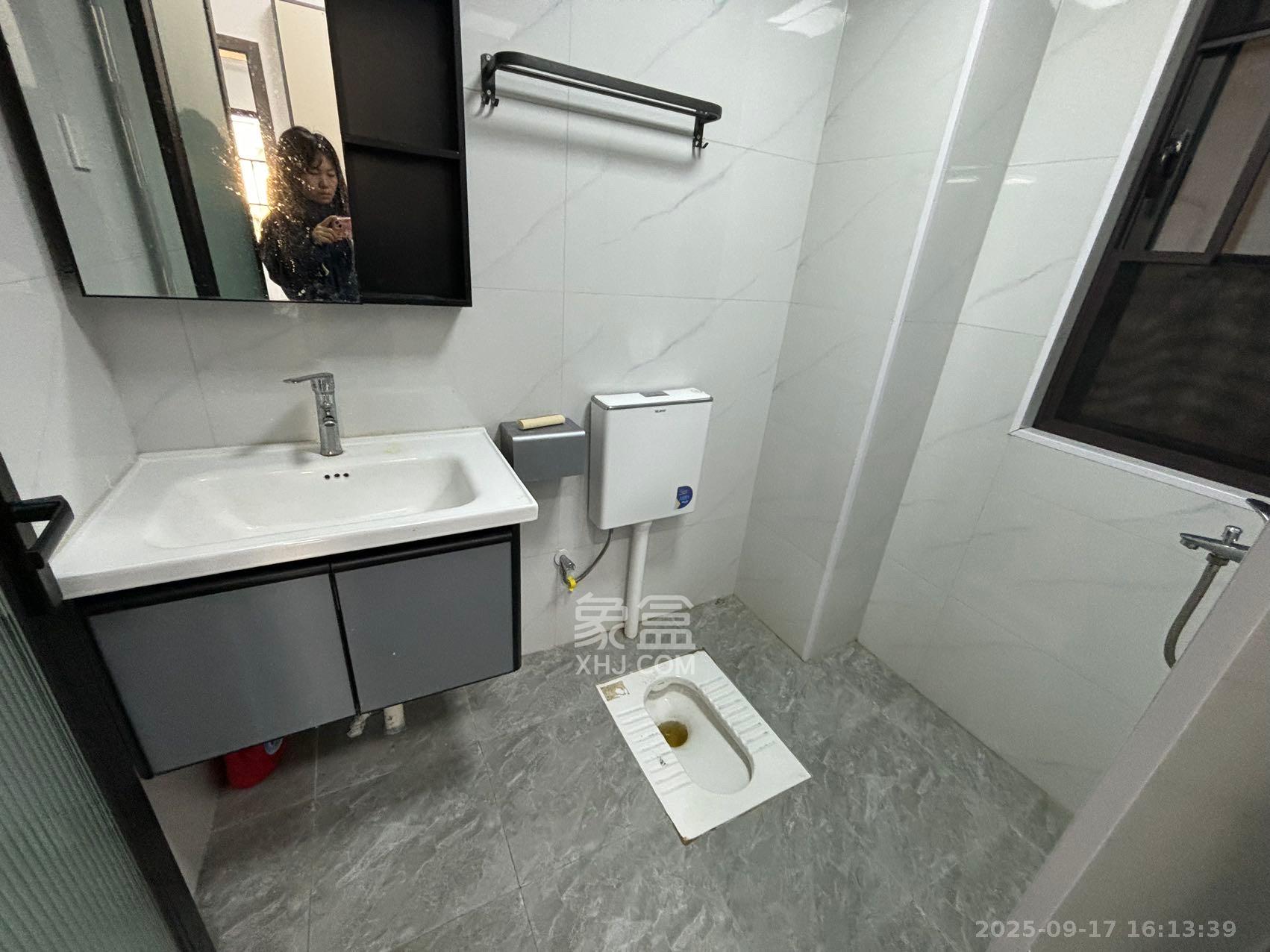 金塘家园  3室1厅2卫    2800.0元/月室内图