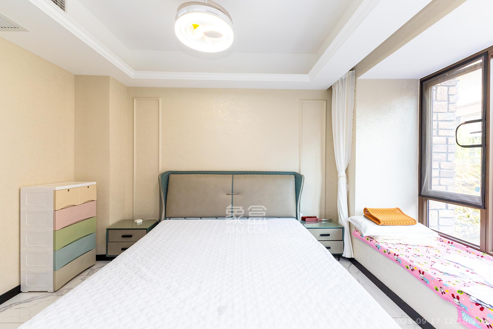 盈峰翠邸  5室2厅4卫    298.0万卧室