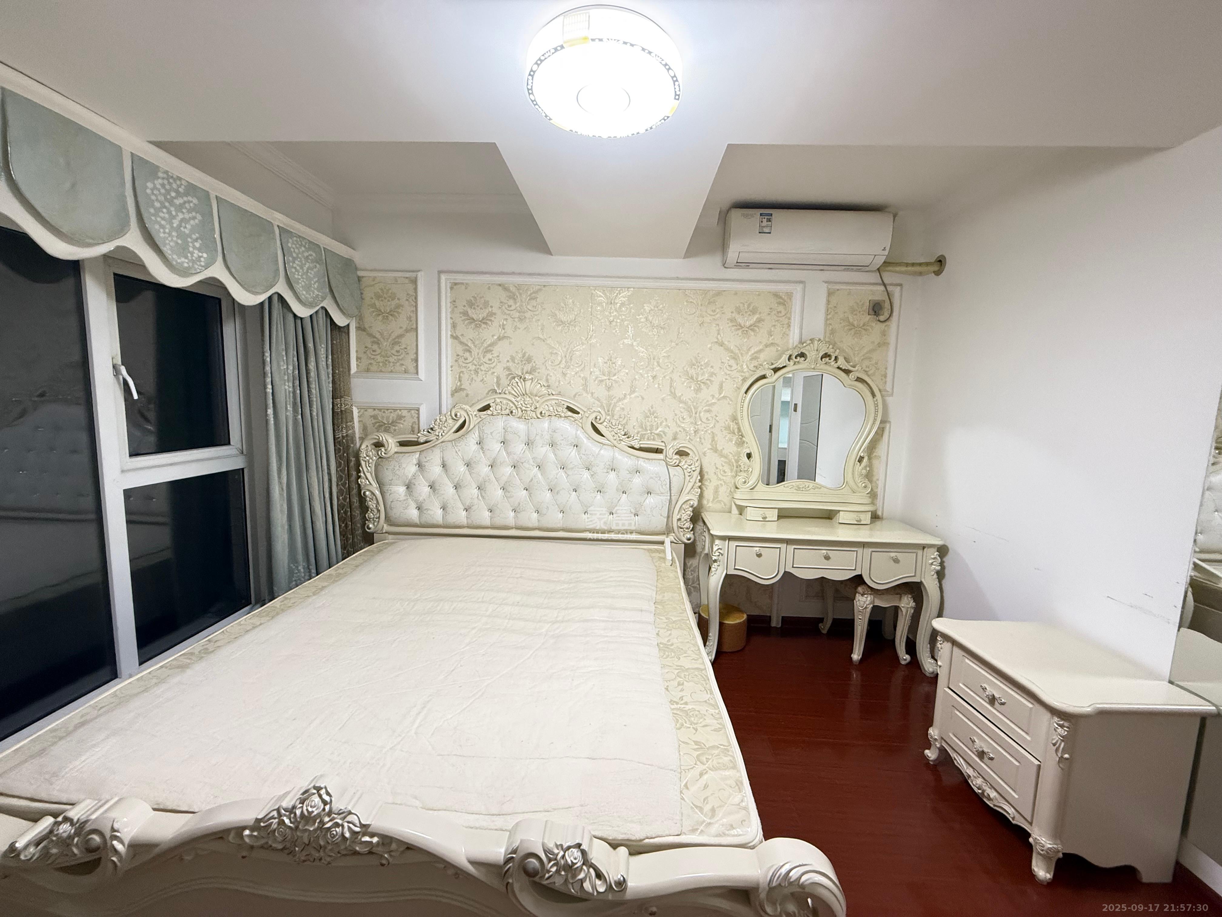 鸥波港湾  2室0厅1卫    2700.0元/月室内图