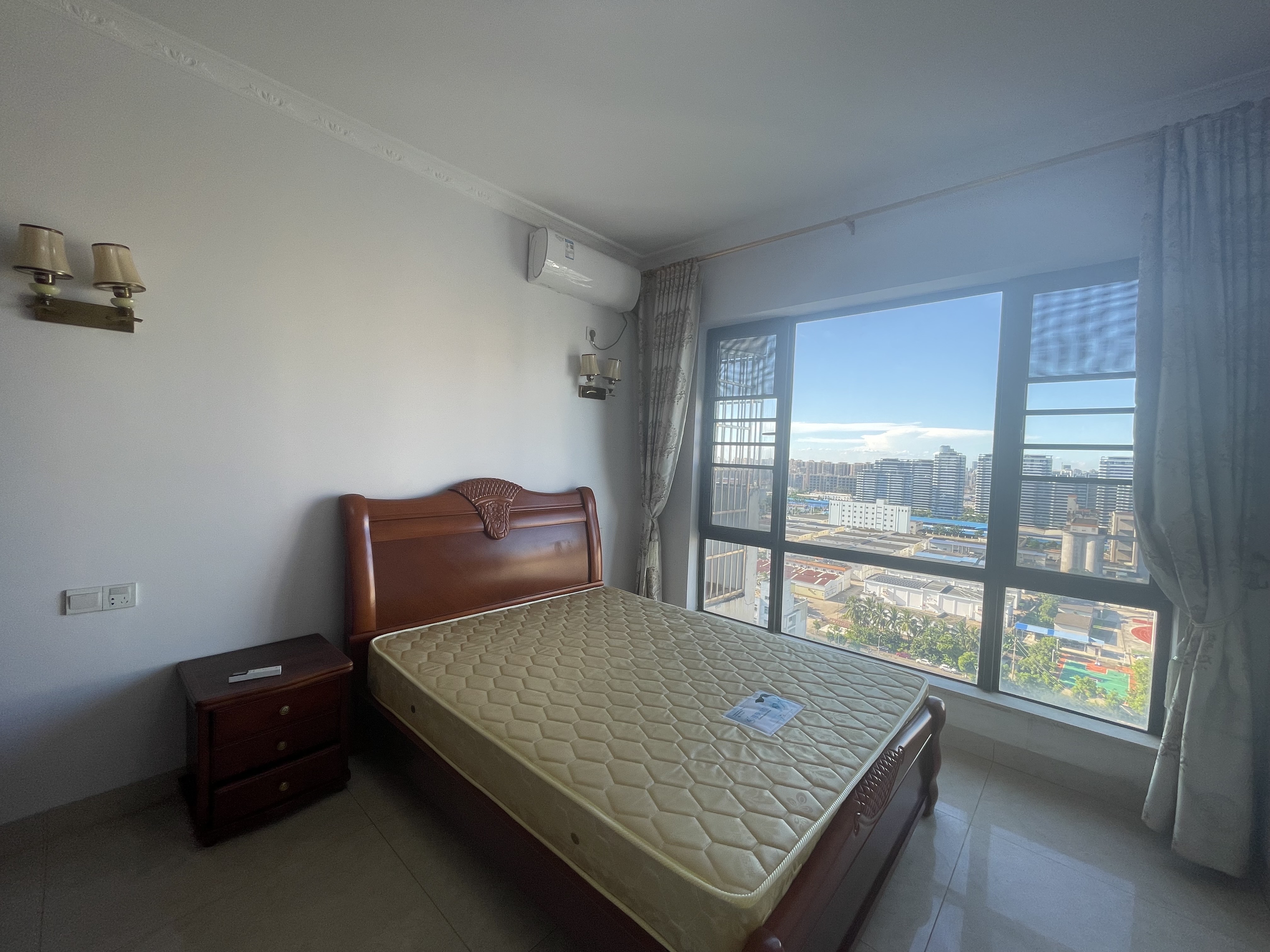 锦地翰城一期 4室2厅2卫 3500.0元/月 锦地翰城一期 4室2厅2卫 3500.0元/月室内图