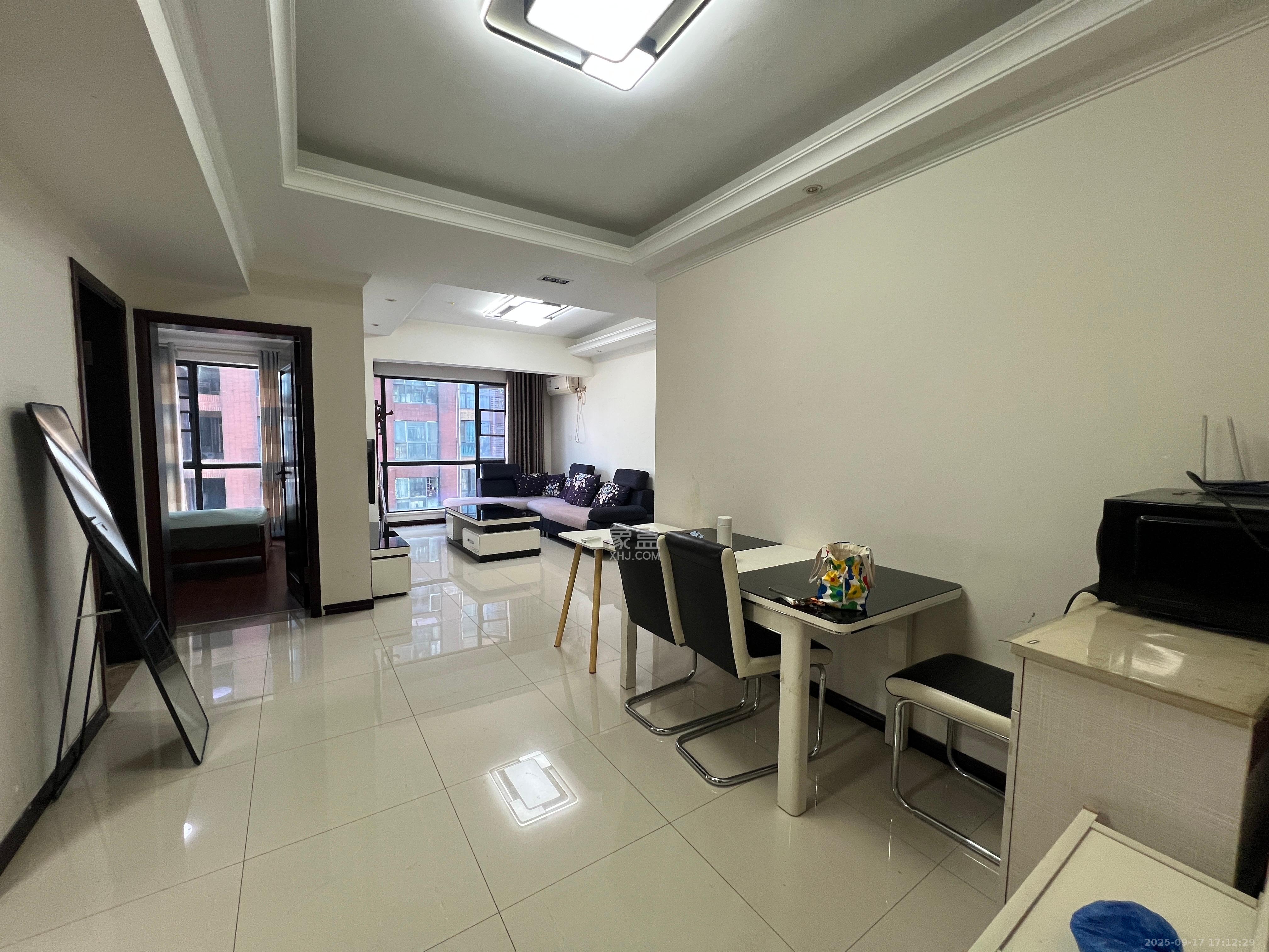 公园9号 2室2厅1卫 3500.0元/月 公园9号 2室2厅1卫 3500.0元/月室内图