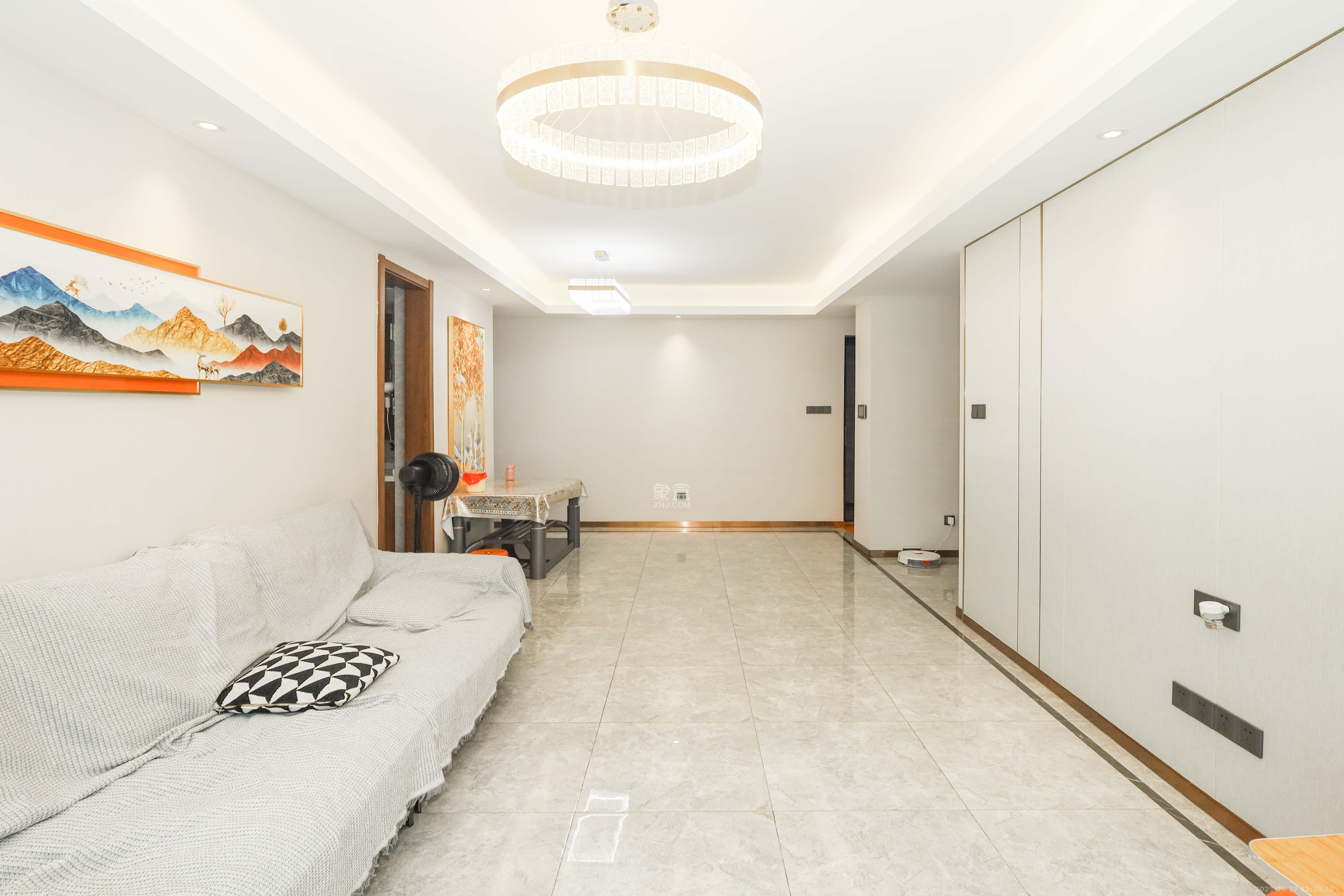 梅溪悦章 3室2厅2卫 133.0万 梅溪悦章 3室2厅2卫 133.0万客厅