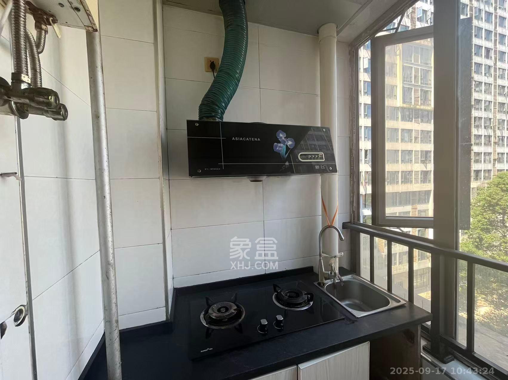 怡海星城  1室1厅1卫    700.0元/月室内图