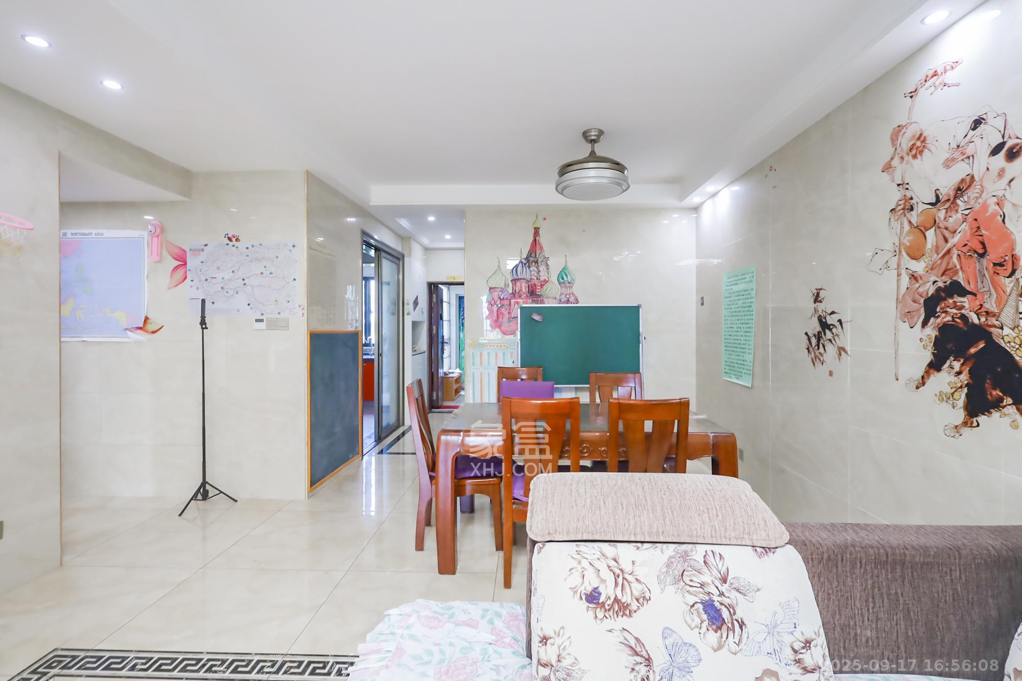 兰亭都荟(璟峰苑) 4室1厅2卫 172.0万 兰亭都荟(璟峰苑) 4室1厅2卫 172.0万其他