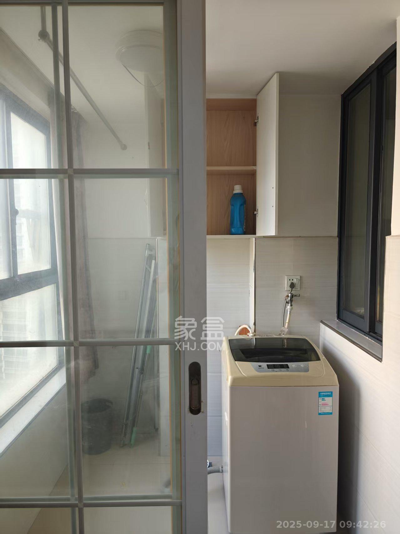 北辰三角洲E3区 1室1厅1卫 2200.0元/月 北辰三角洲E3区 1室1厅1卫 2200.0元/月室内图