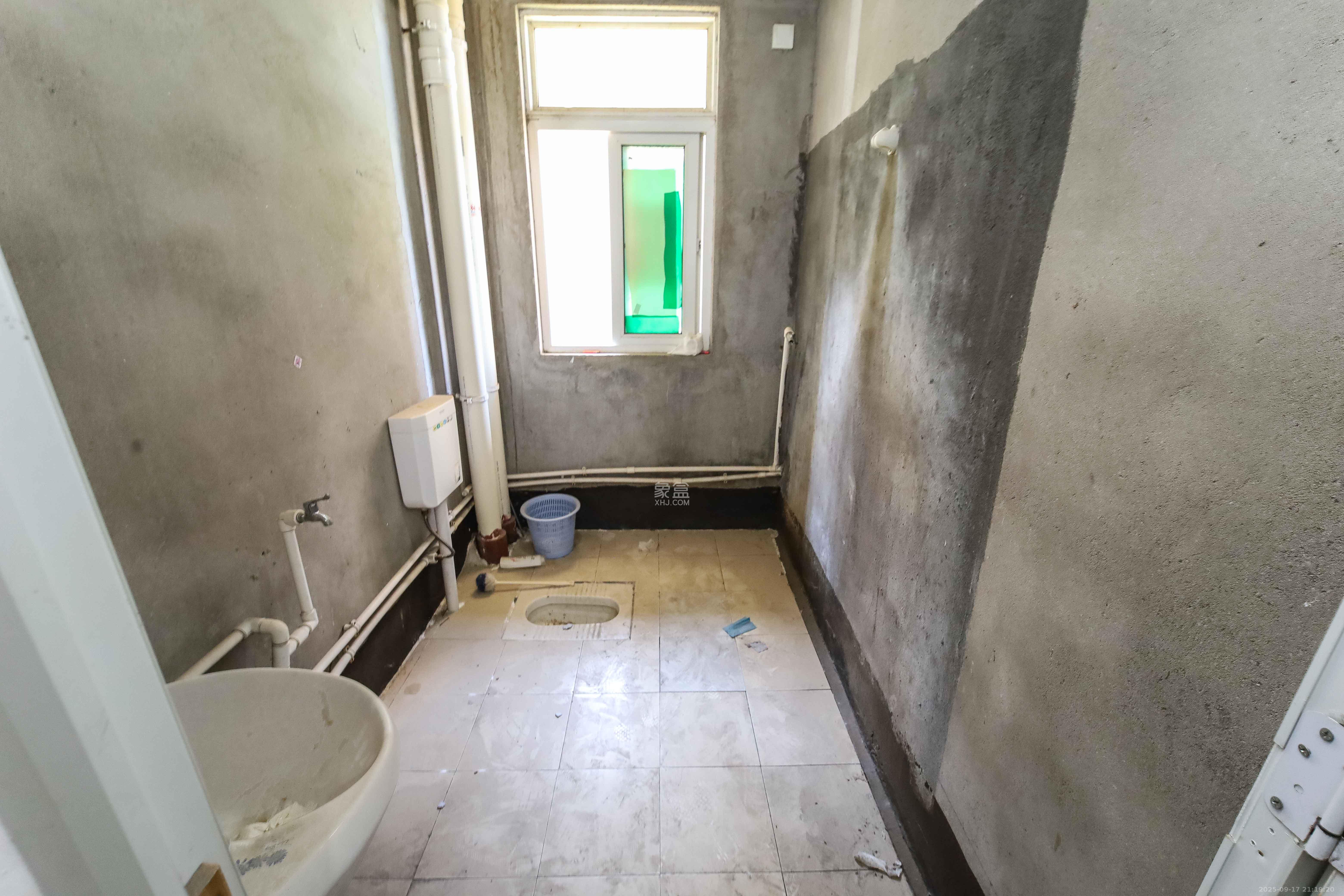 上河国际C区 3室2厅2卫 125.0万 上河国际C区 3室2厅2卫 125.0万卫生间