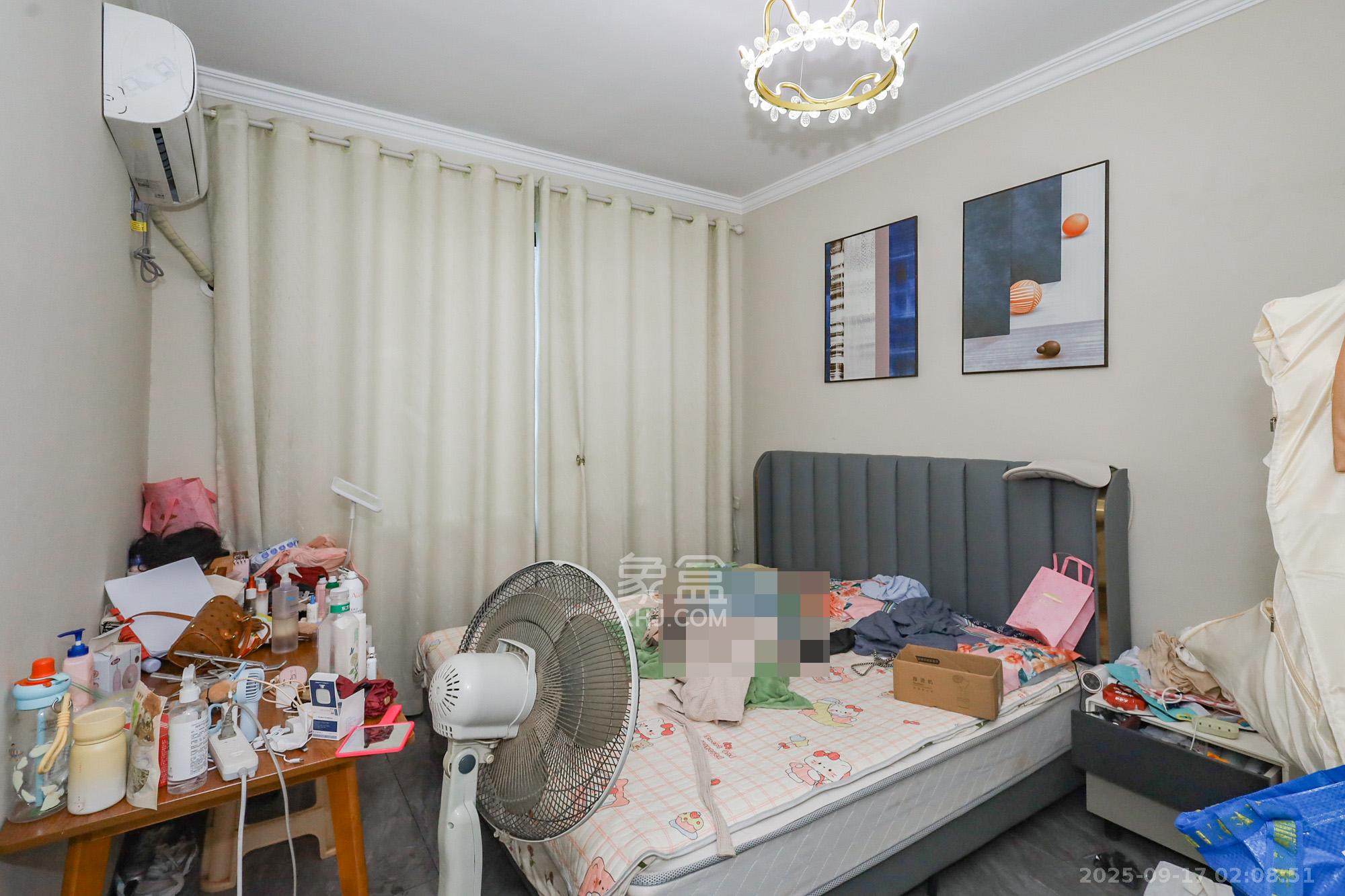 滨江海棠湾 3室2厅1卫 90.0万 滨江海棠湾 3室2厅1卫 90.0万卧室