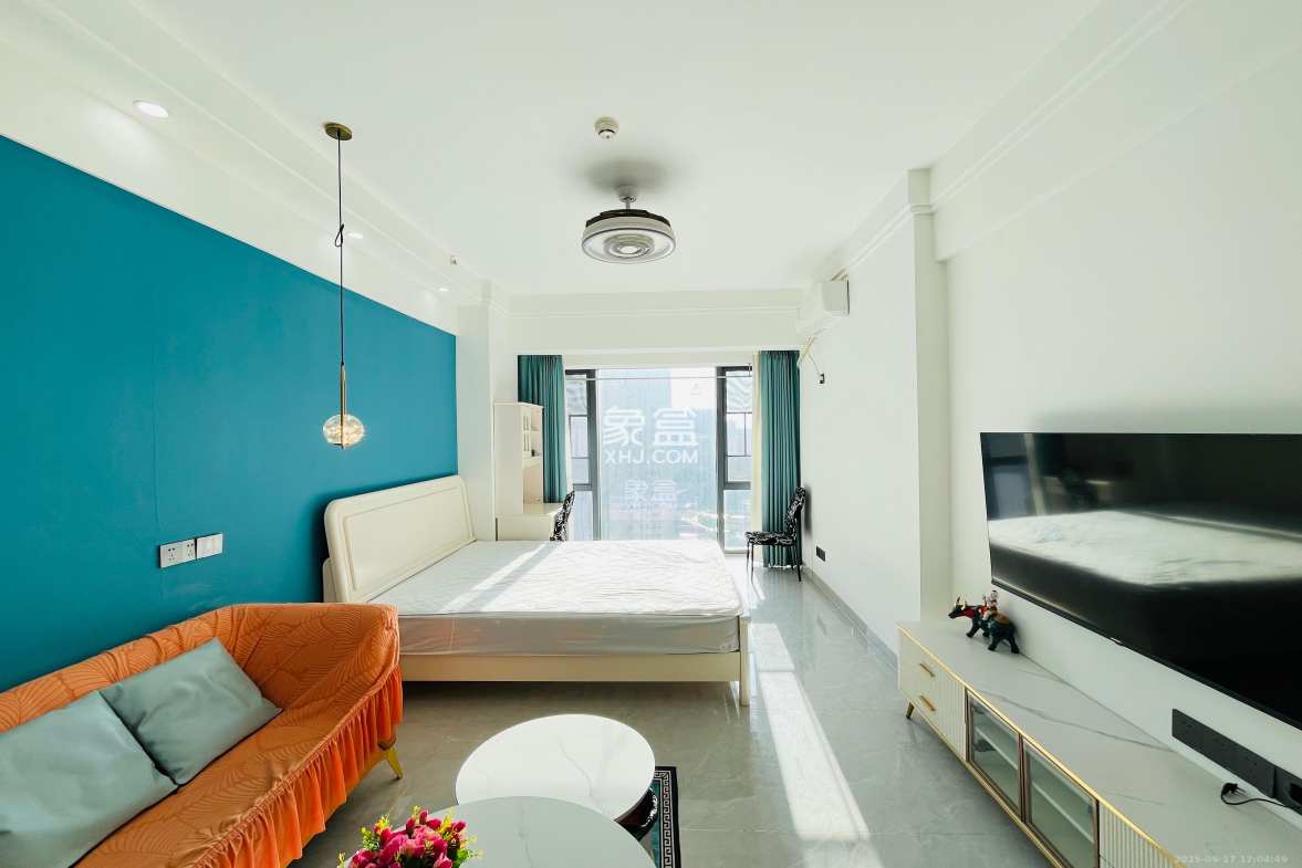 万润时光里 1室1厅1卫 1700.00元/月 万润时光里 1室1厅1卫 1700.00元/月室内图