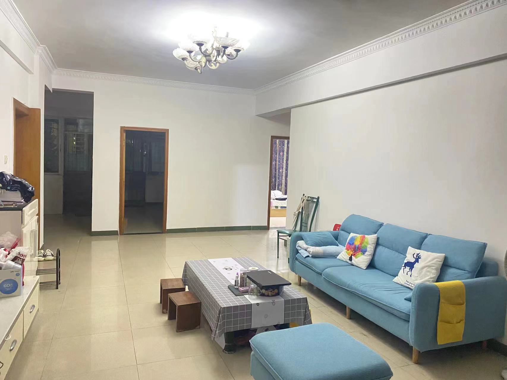 昌茂花园 3室2厅1卫 1800.0元/月 昌茂花园 3室2厅1卫 1800.0元/月室内图