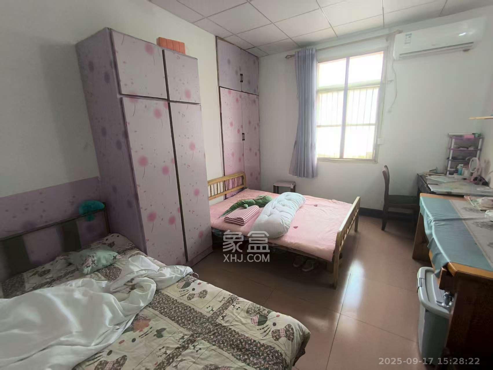 下摄司建设村 1室1厅1卫 600.0元/月 下摄司建设村 1室1厅1卫 600.0元/月室内图