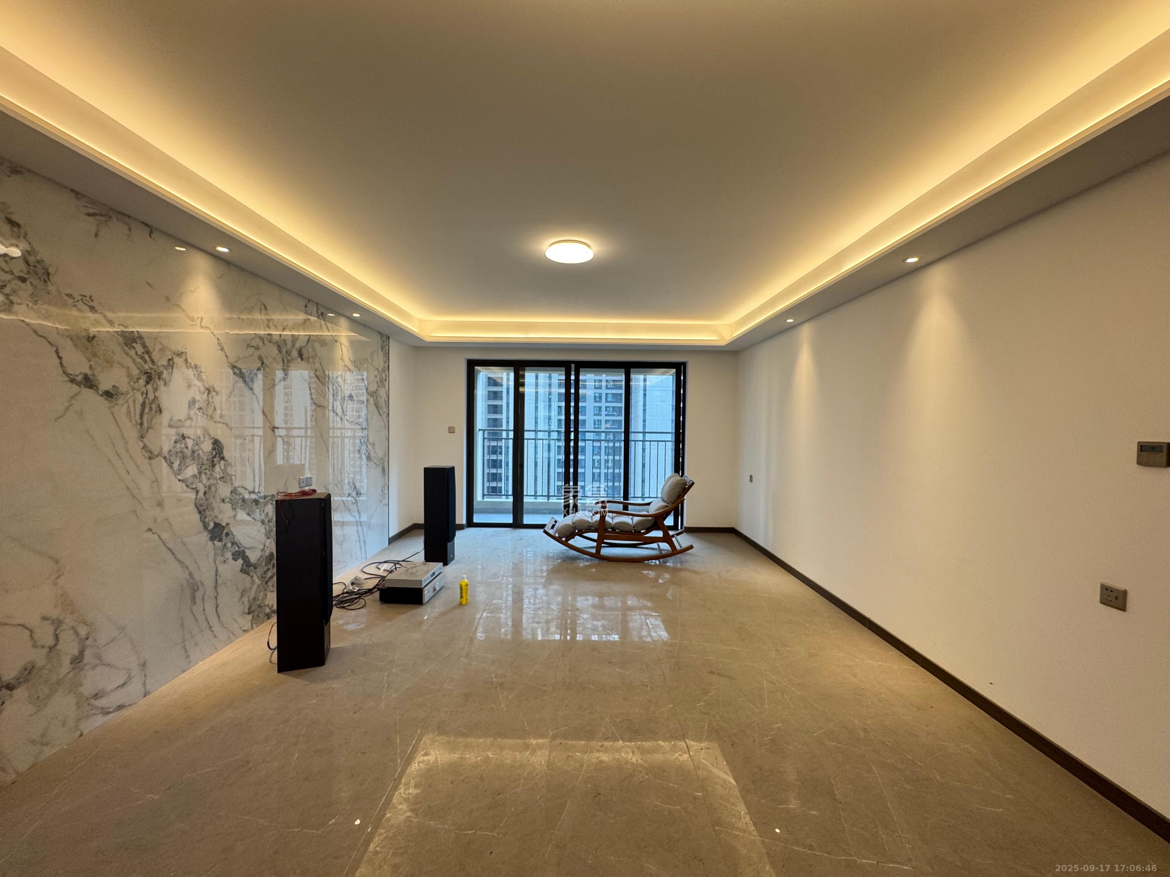 龙湖春江天玺  4室2厅2卫    4200.0元/月 龙湖春江天玺  4室2厅2卫    4200.0元/月