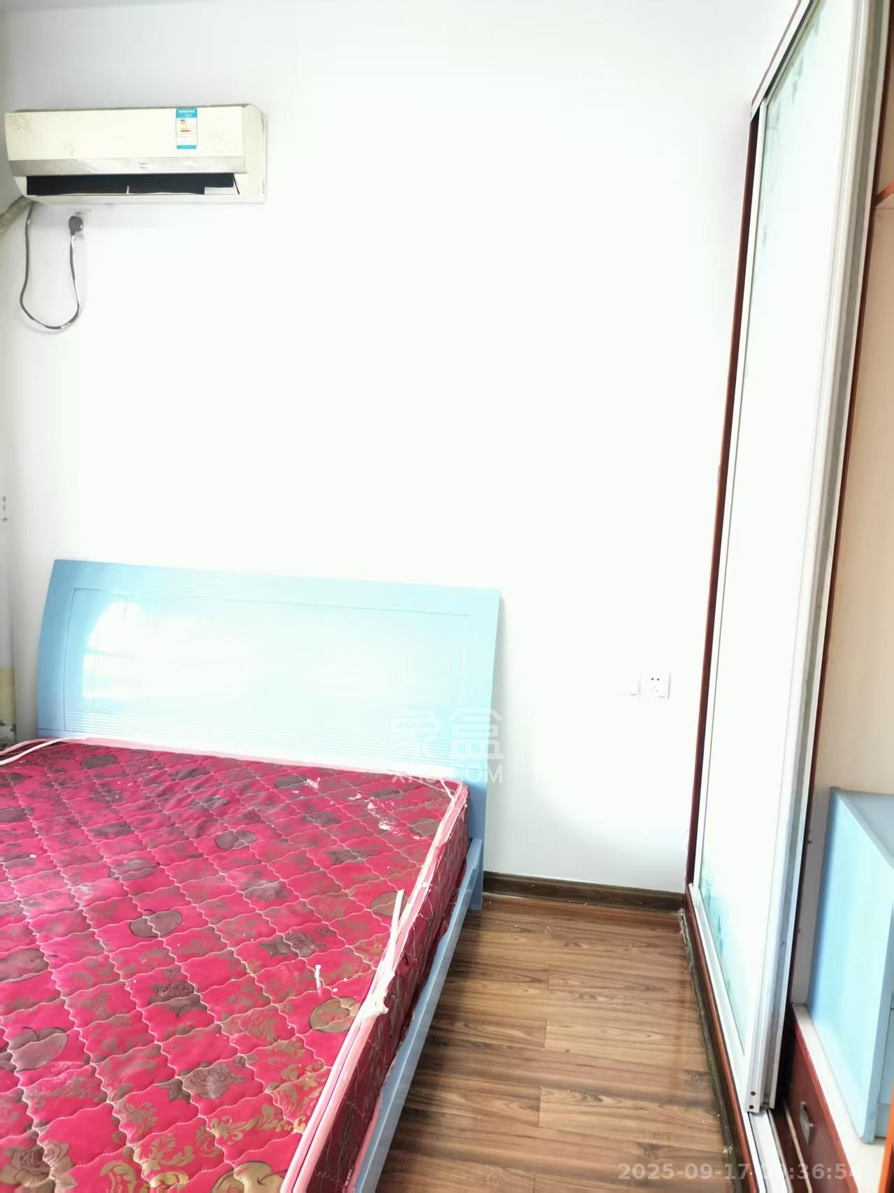 华天LOHO小镇  2室2厅1卫    1400.0元/月室内图