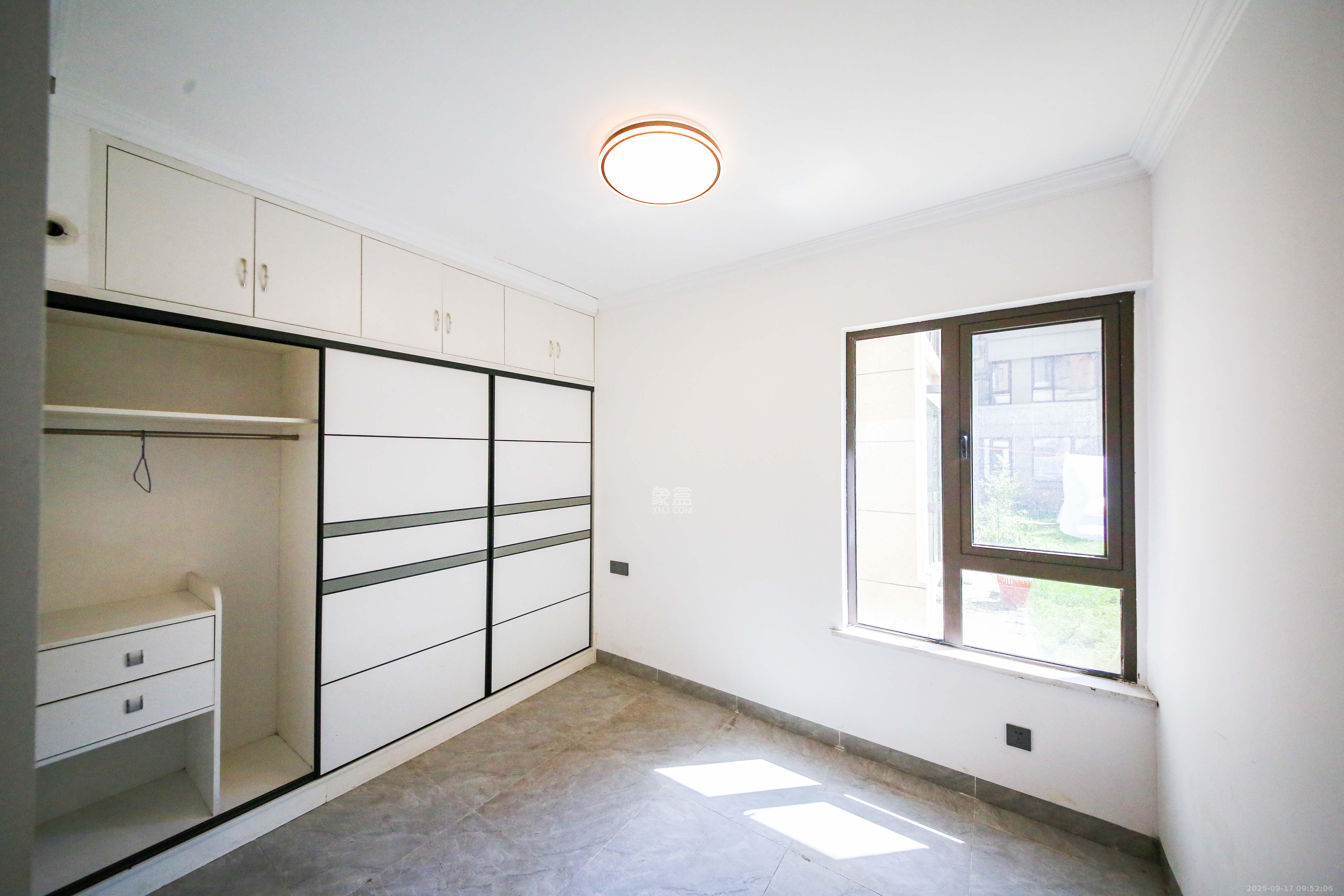 鑫远翡丽郡（鑫远翡丽雅苑）  3室2厅1卫    95.0万卧室