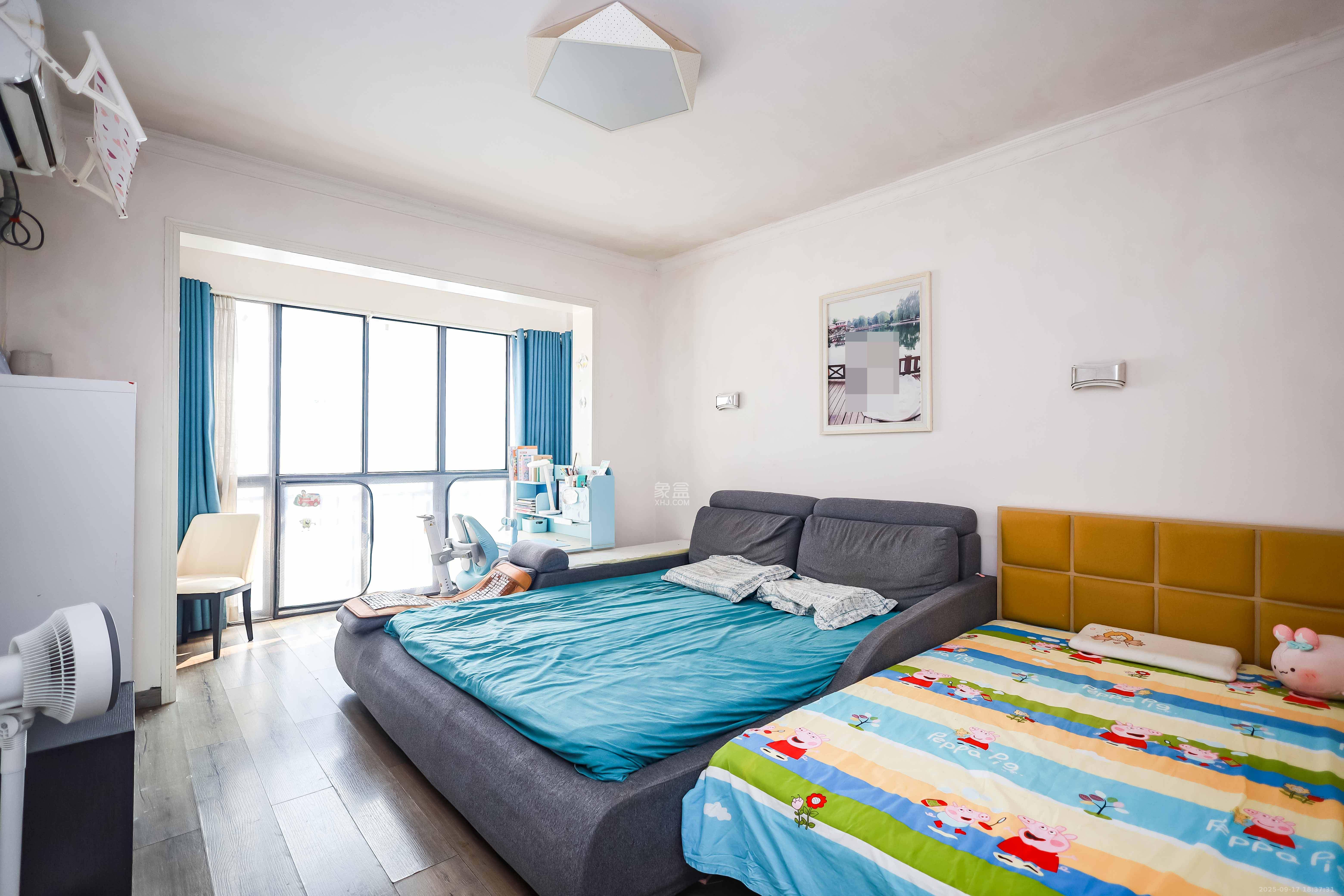 枫雅名苑  3室2厅2卫    136.0万 枫雅名苑  3室2厅2卫    136.0万卧室