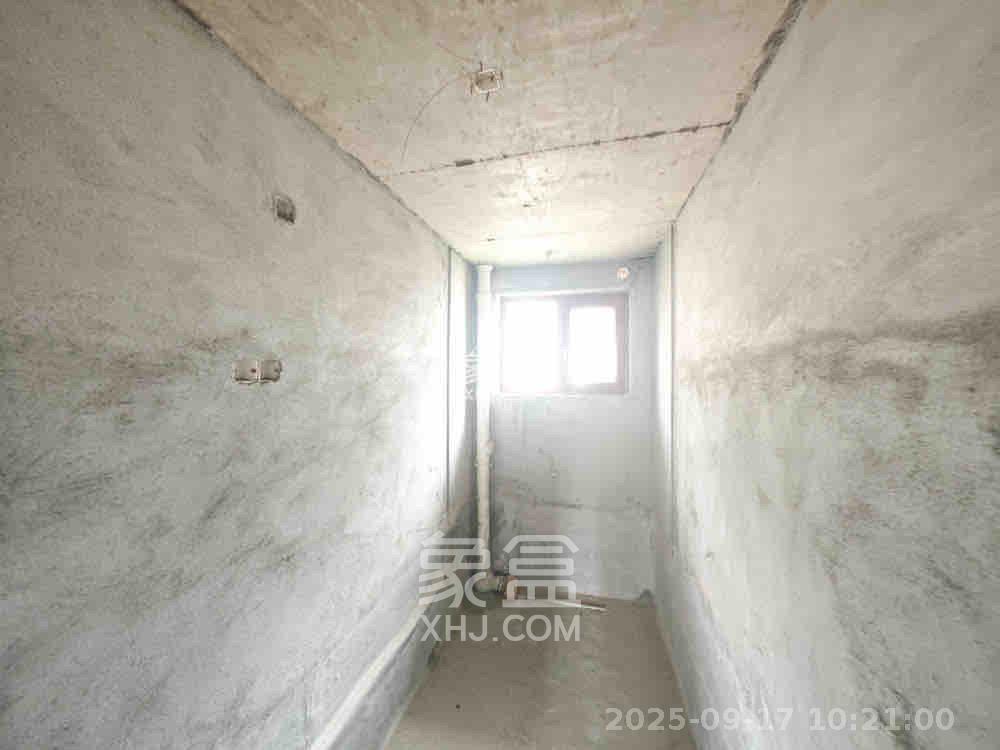 湘核新家园  5室3厅1卫   2000.00元/月室内图