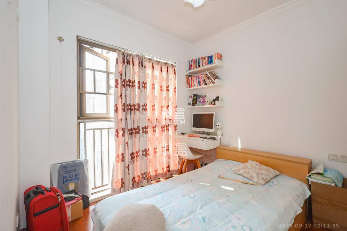 钰龙天下二期(钰龙佳园)  3室2厅2卫    182.0万 钰龙天下二期(钰龙佳园)  3室2厅2卫    182.0万卧室