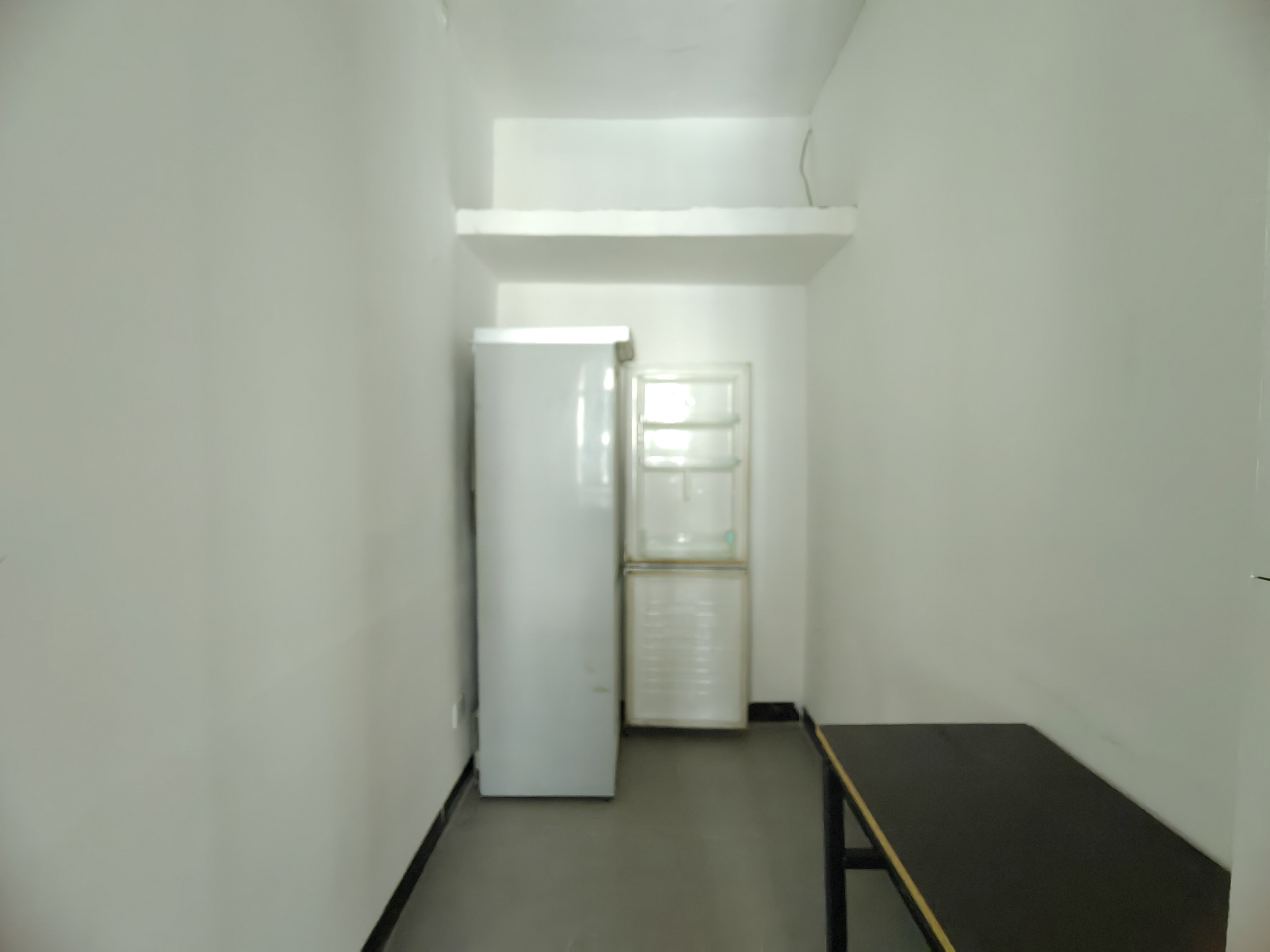 湘阳街北侧环卫处私人联建房  4室1厅1卫    700.0元/月室内图