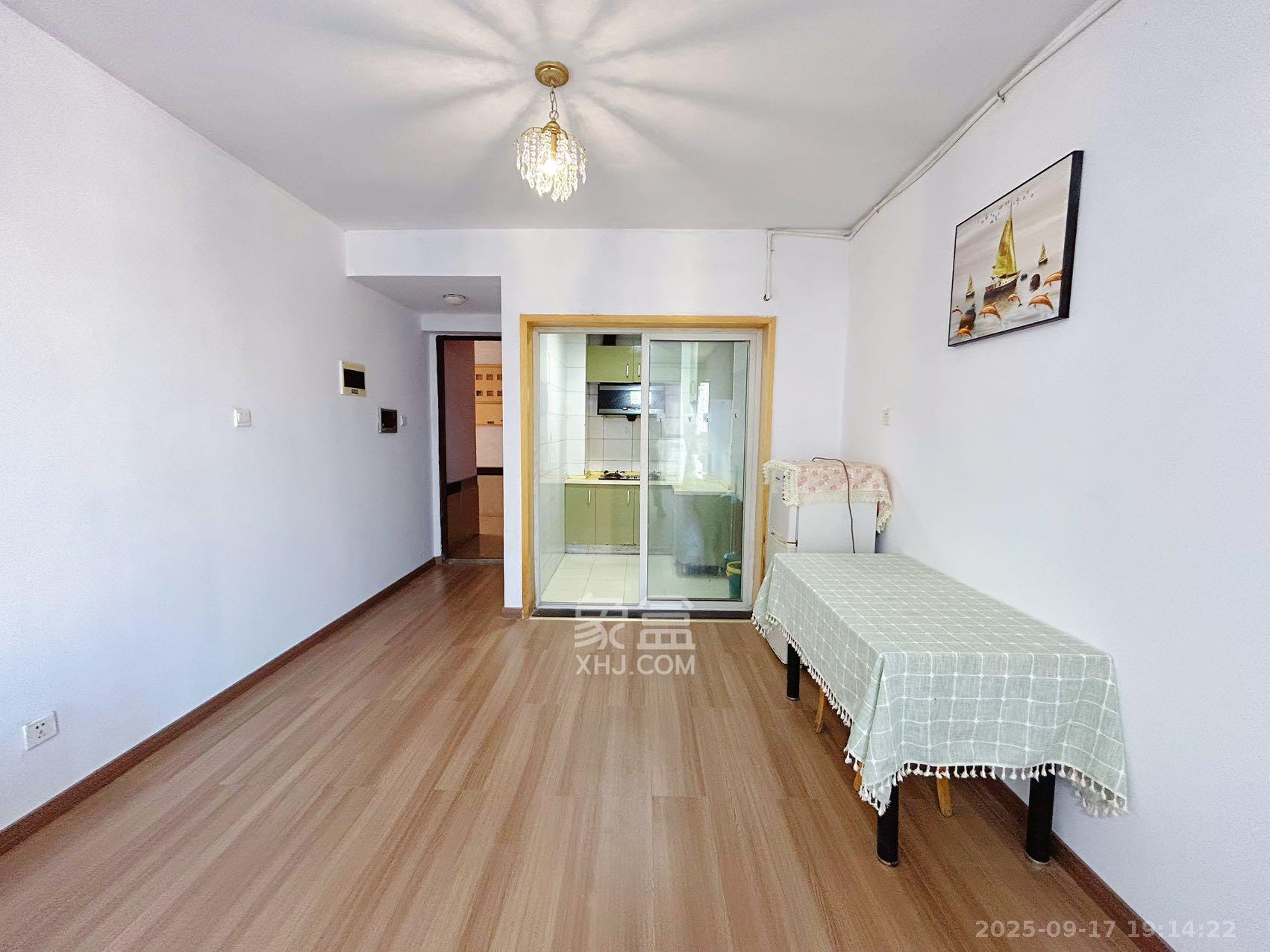 滨江君悦香邸  2室1厅1卫    2300.0元/月室内图