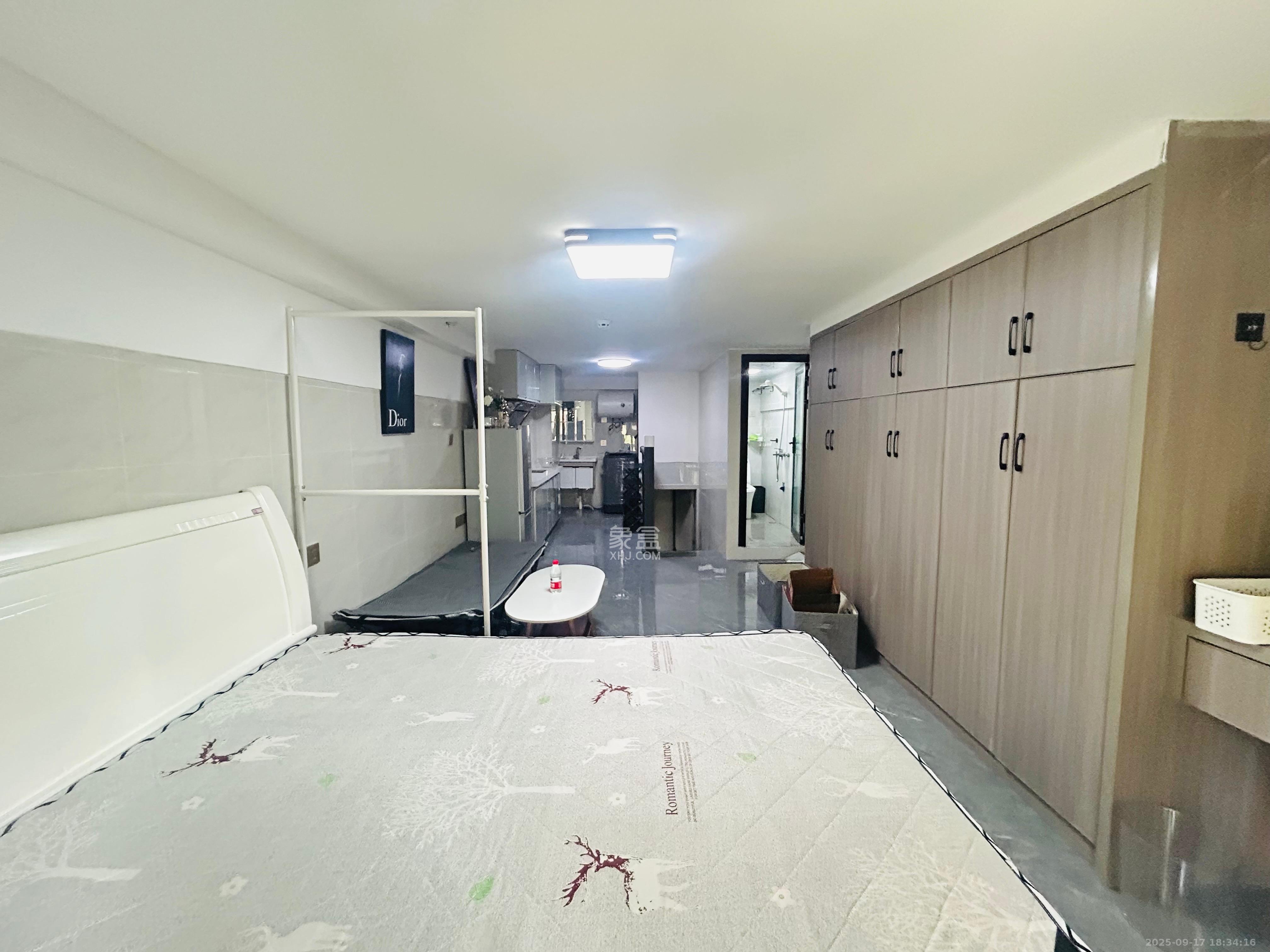 华润琨瑜府 1室1厅1卫 1500.0元/月 华润琨瑜府 1室1厅1卫 1500.0元/月室内图