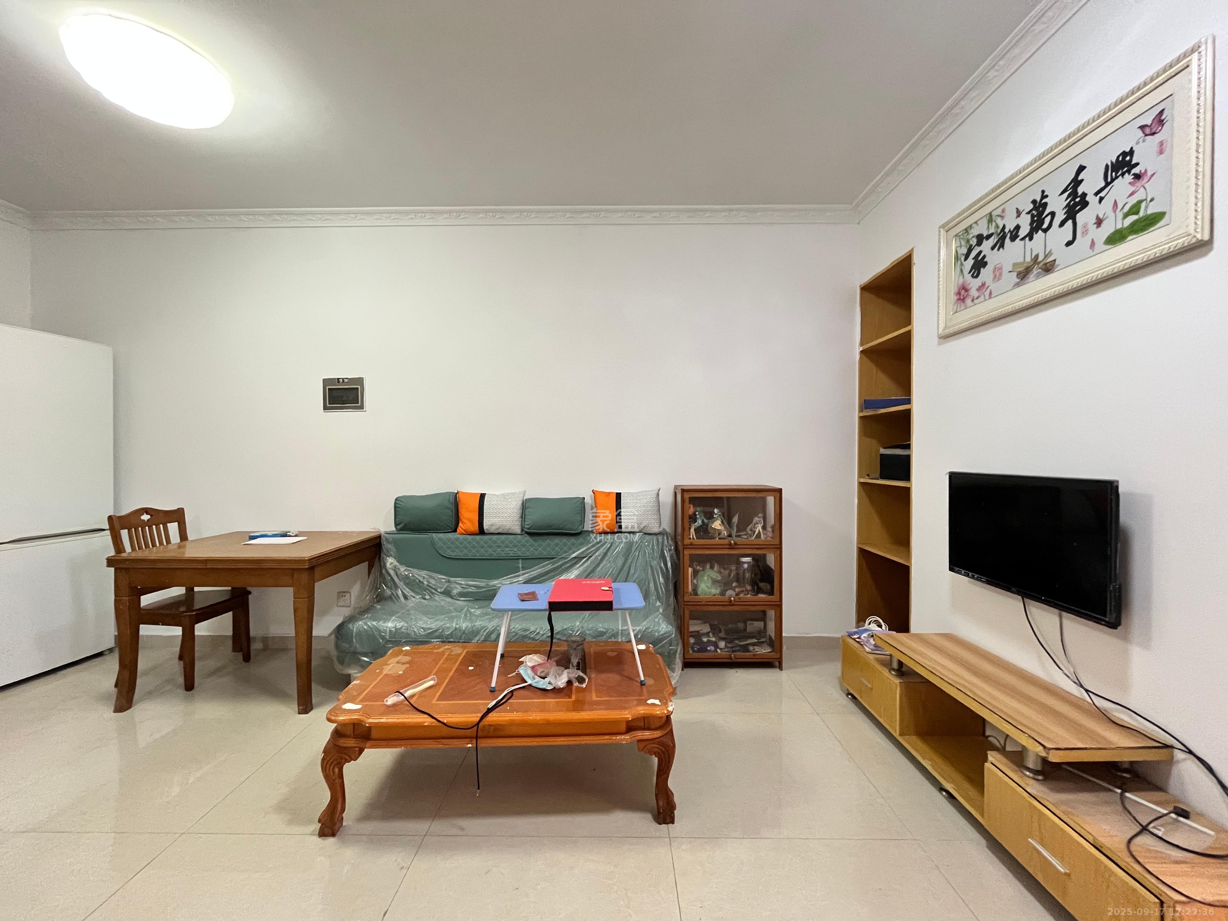 金领家族 1室1厅1卫 1300.0元/月 金领家族 1室1厅1卫 1300.0元/月室内图