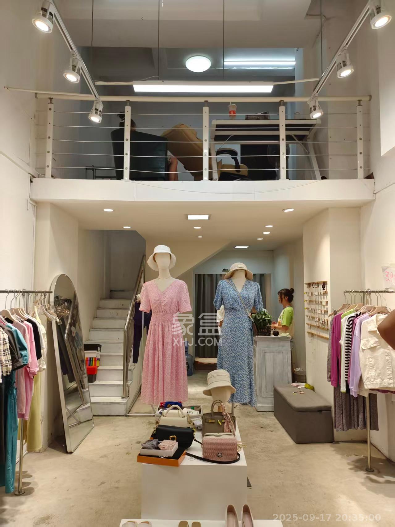 银港水晶城   43.0㎡      4200.0元/月室内图