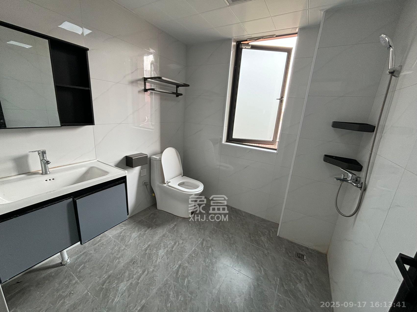 金塘家园  3室1厅2卫    2800.0元/月室内图