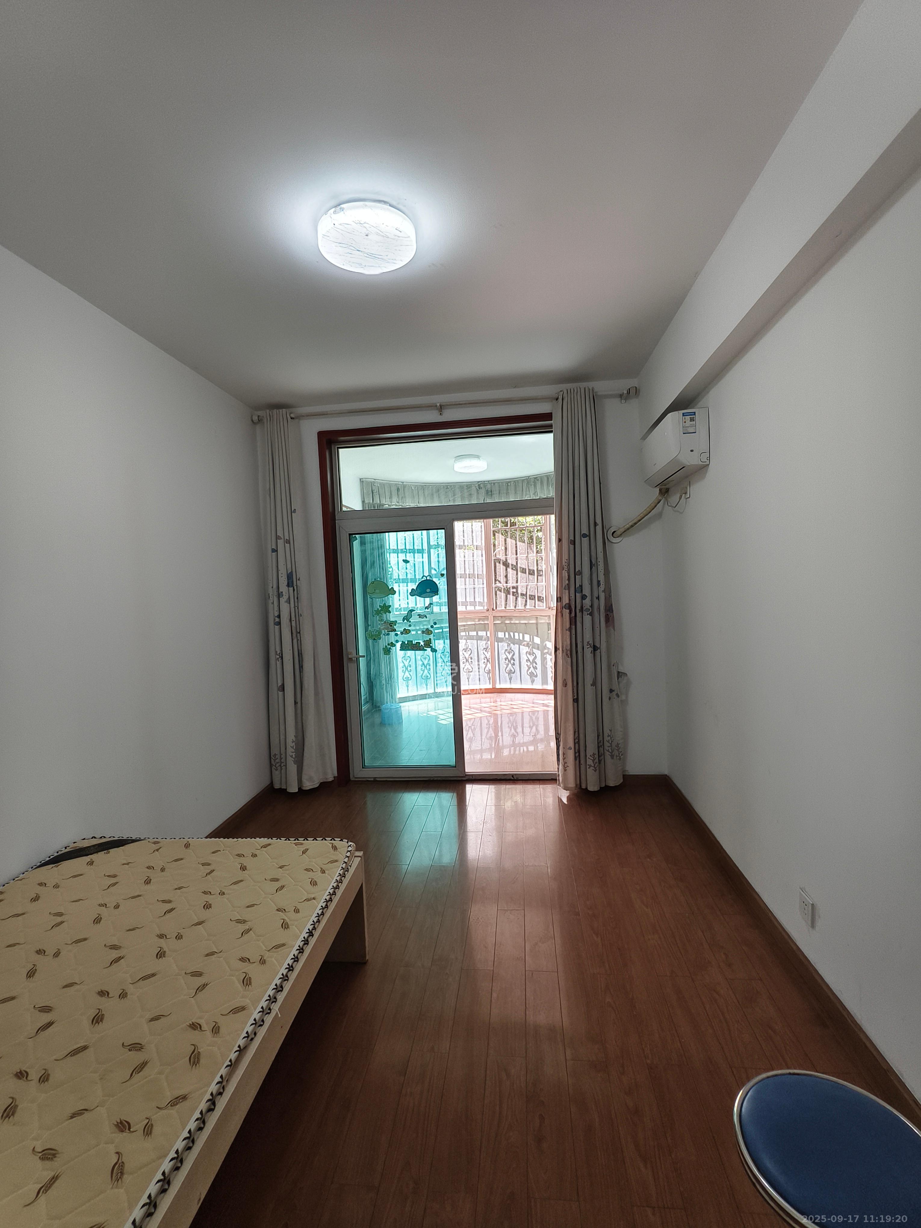 留香雅苑 3室2厅2卫 2580.0元/月 留香雅苑 3室2厅2卫 2580.0元/月室内图