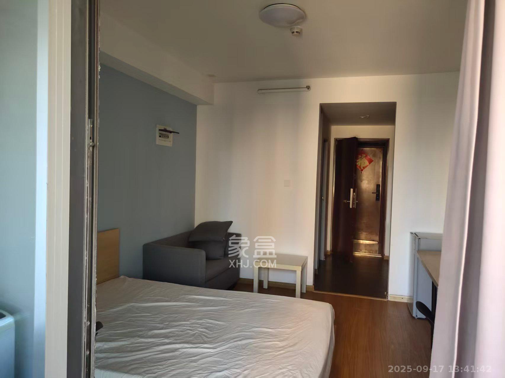 万科白鹭郡 1室1厅1卫 1300.0元/月 万科白鹭郡 1室1厅1卫 1300.0元/月室内图