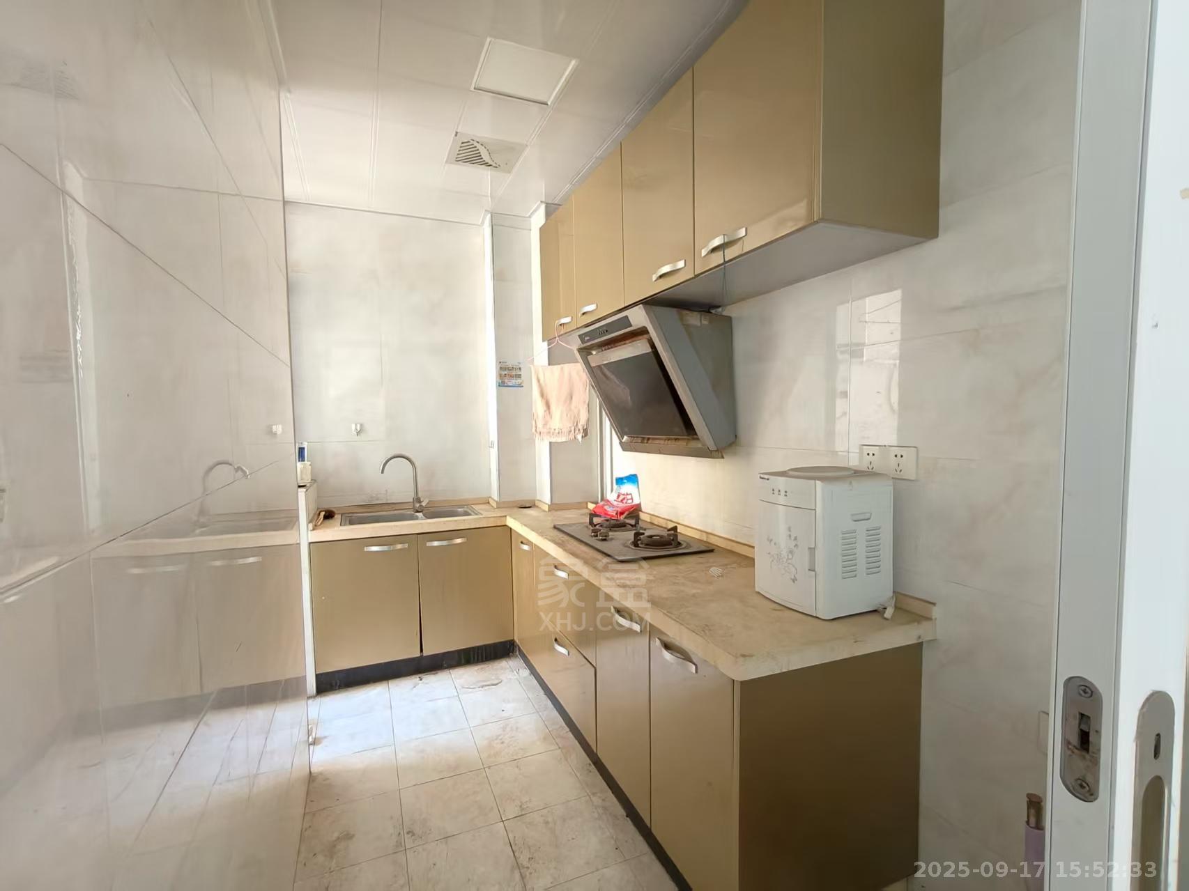 华晨御园 3室2厅1卫 1300.0元/月 华晨御园 3室2厅1卫 1300.0元/月室内图