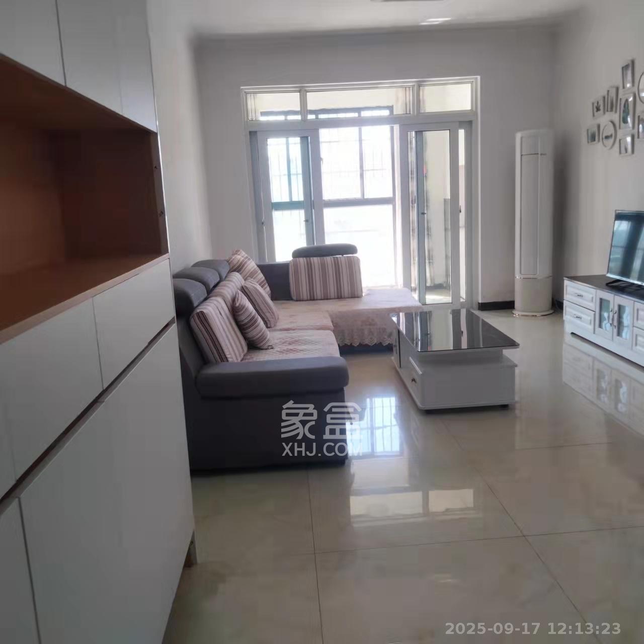 嘉顺苑 2室2厅1卫 2000.0元/月 嘉顺苑 2室2厅1卫 2000.0元/月室内图