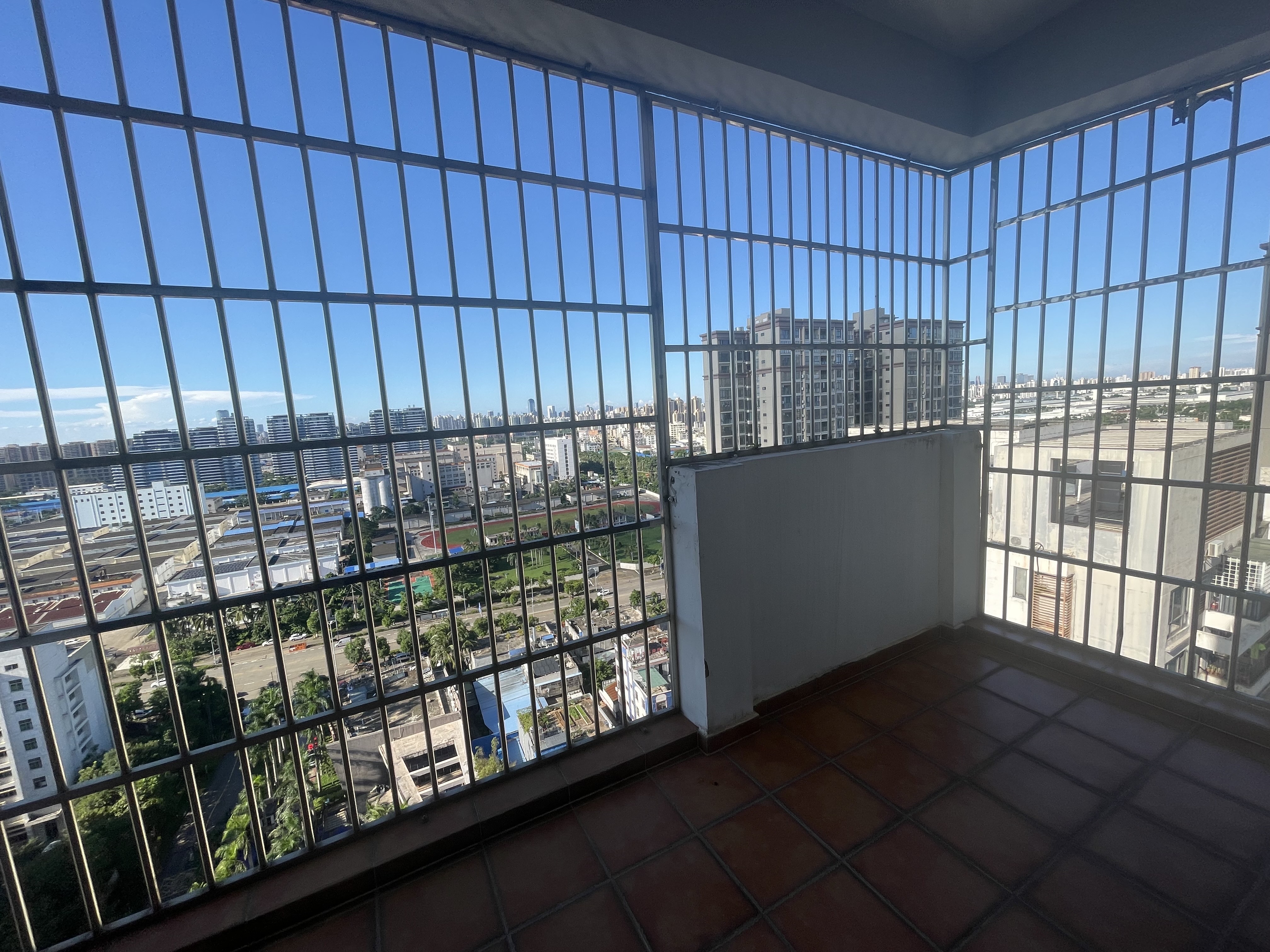 锦地翰城一期 4室2厅2卫 3500.0元/月 锦地翰城一期 4室2厅2卫 3500.0元/月室内图