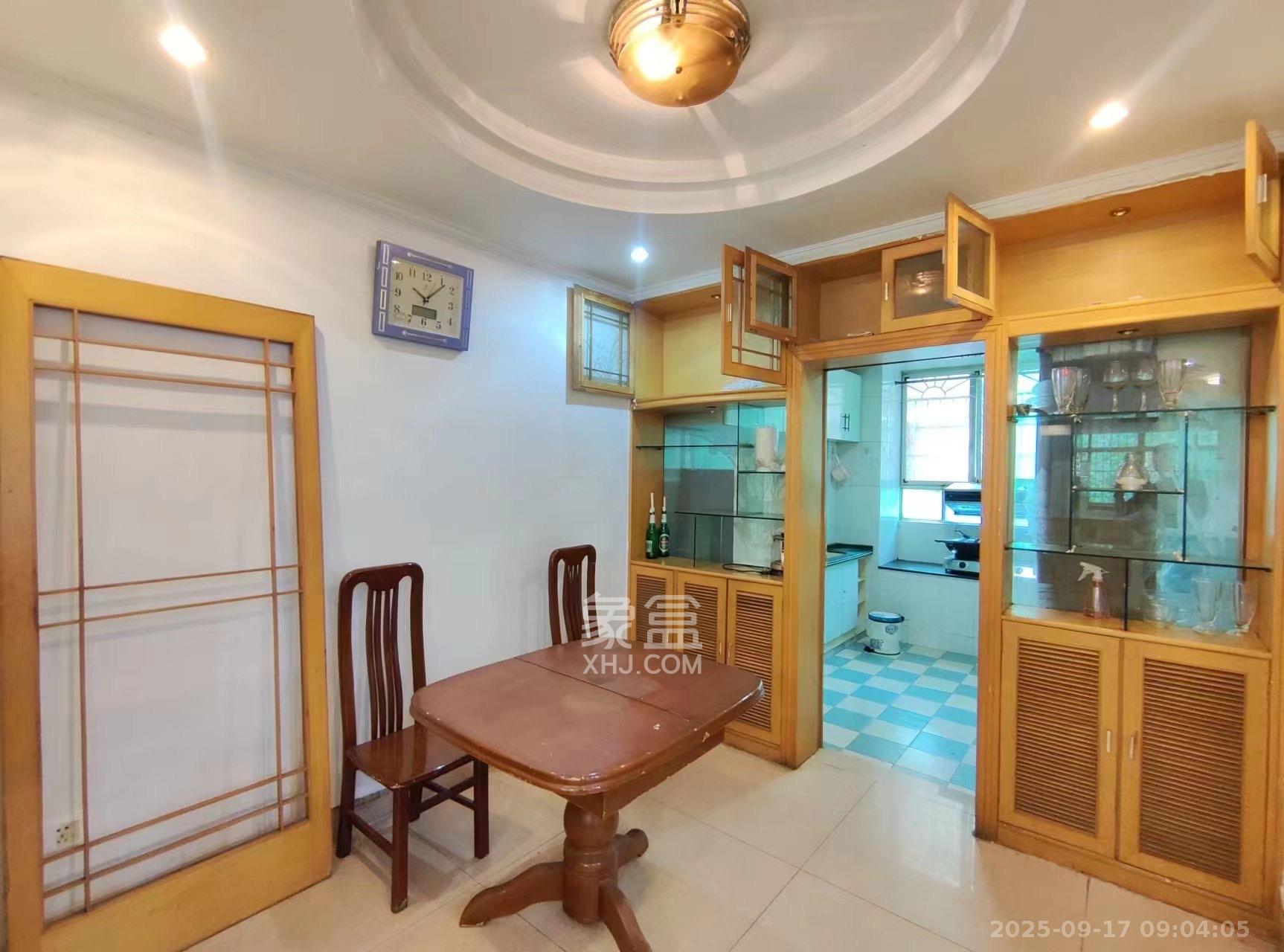 人民新村 3室2厅1卫 2350.0元/月 人民新村 3室2厅1卫 2350.0元/月室内图