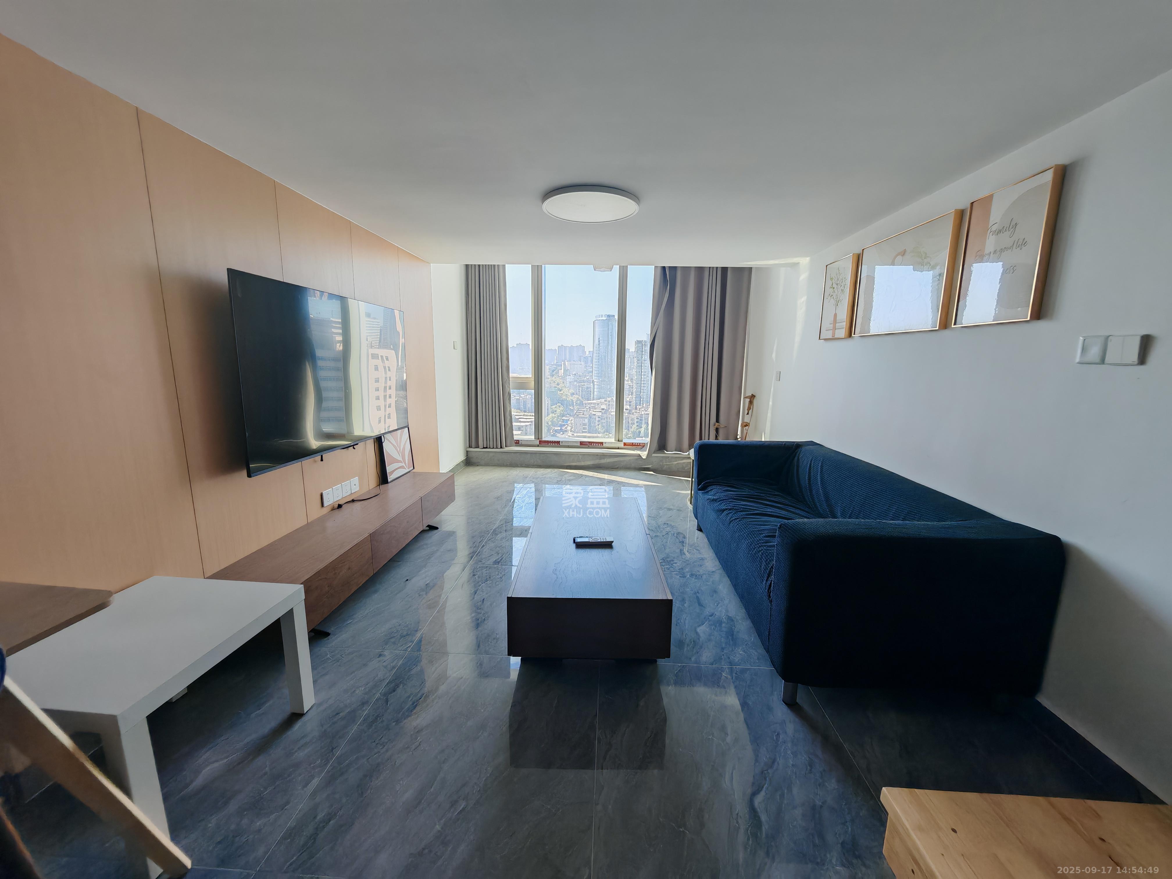 敬天广场 2室1厅1卫 2300.0元/月 敬天广场 2室1厅1卫 2300.0元/月室内图