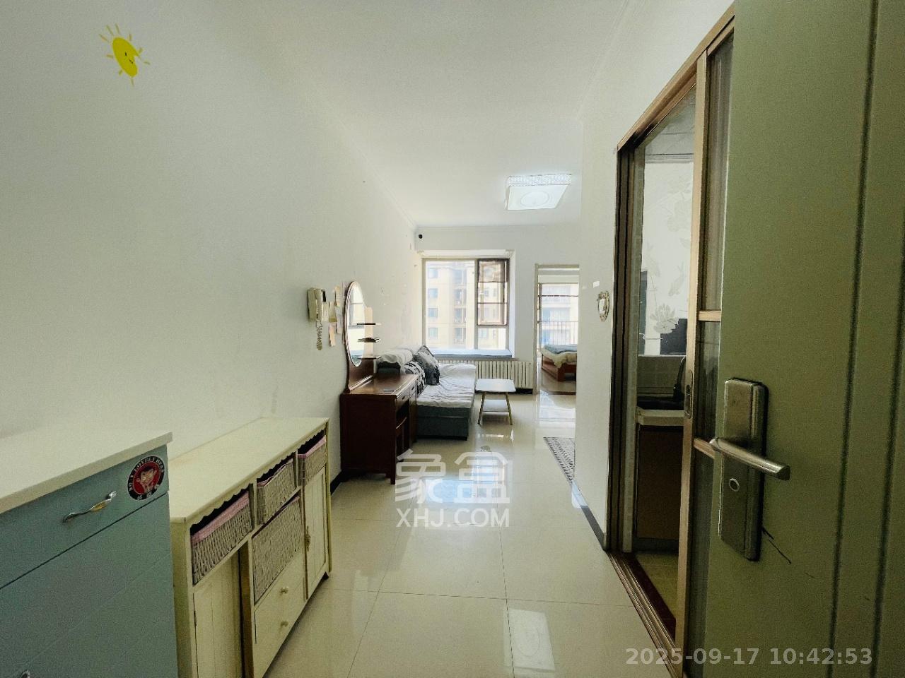 怡海星城  1室1厅1卫    1100.0元/月室内图