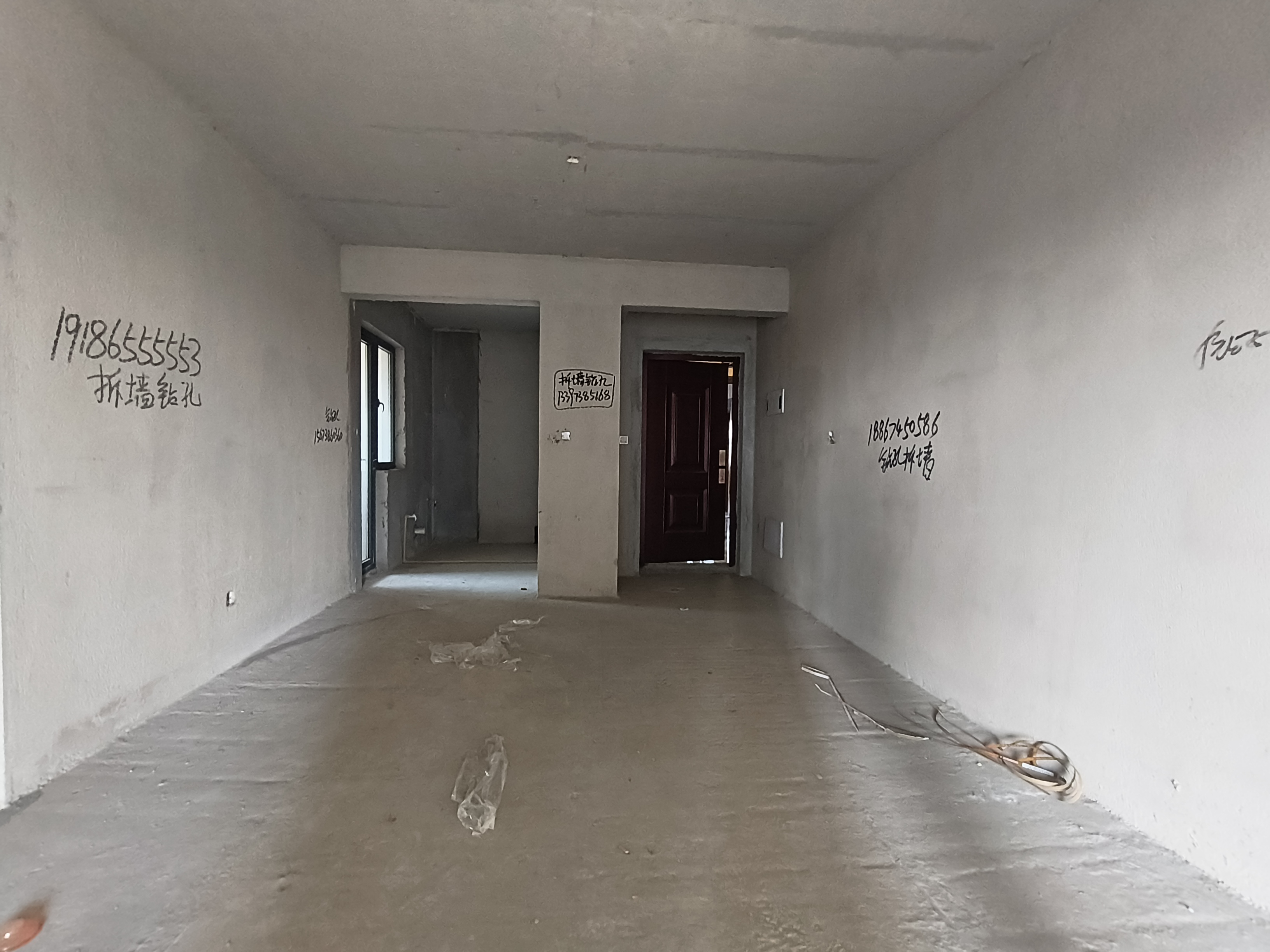 宁邦中心(文华里) 3室2厅2卫 55.8万 宁邦中心(文华里) 3室2厅2卫 55.8万客厅