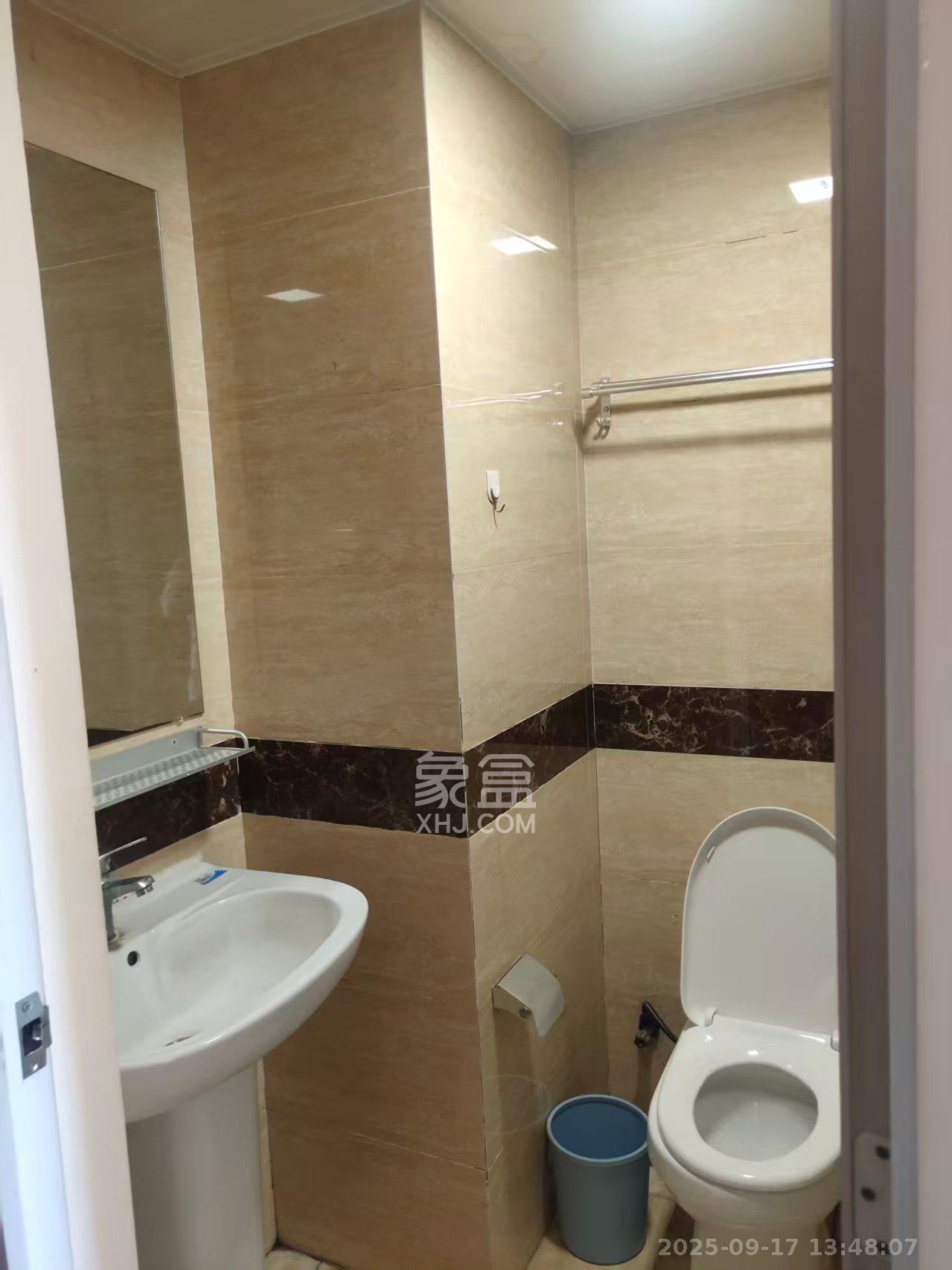 万科白鹭郡  1室1厅1卫    1300.0元/月 万科白鹭郡  1室1厅1卫    1300.0元/月室内图