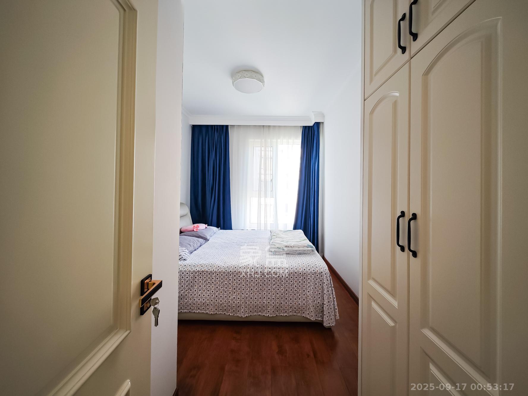 双湾国际(湘江御景花园) 3室2厅2卫 128.0万 双湾国际(湘江御景花园) 3室2厅2卫 128.0万卧室