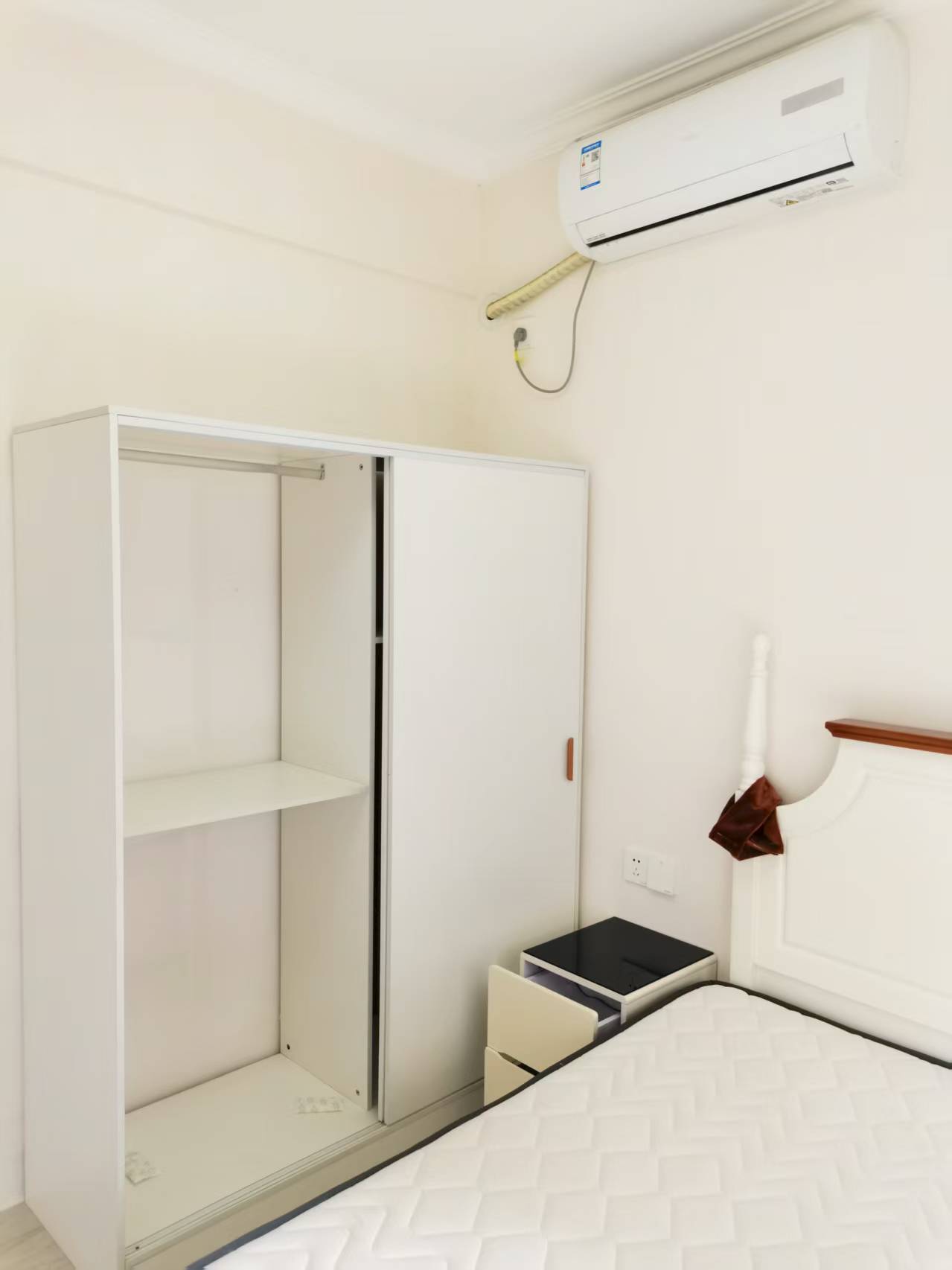鸿悦公馆  1室1厅1卫   1800.00元/月室内图