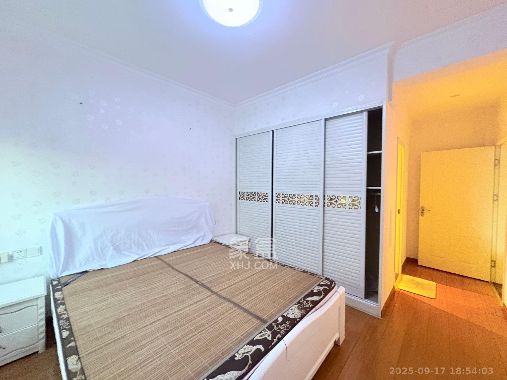 湘府十城（汇财御景湾新寓,汇财国际）  1室2厅1卫    2500.0元/月室内图