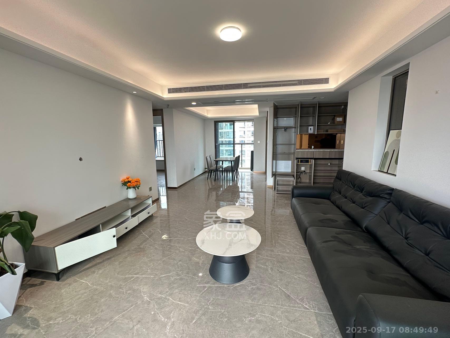 长沙溪山悦  4室2厅2卫    3280.0元/月 长沙溪山悦  4室2厅2卫    3280.0元/月