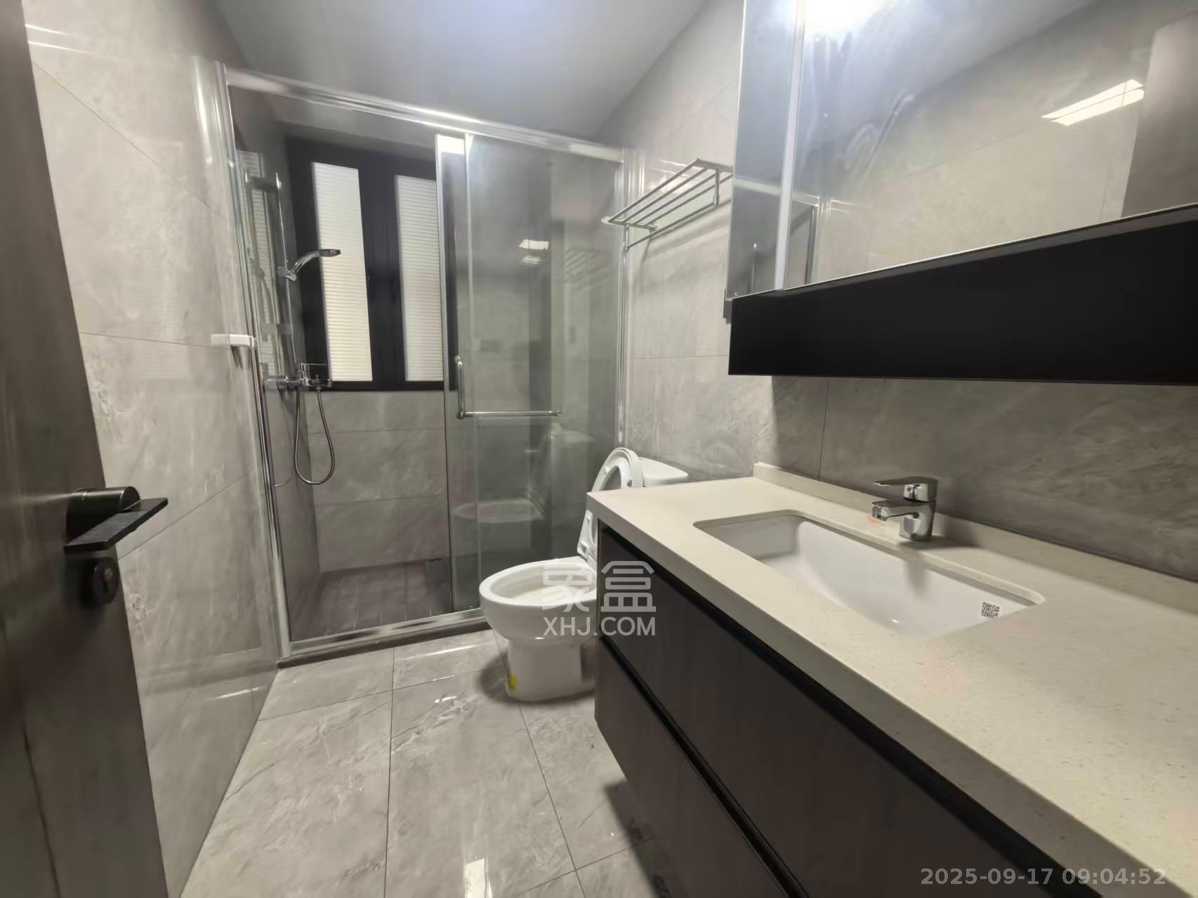 裕和府（乐万邦康桥悦城）  3室2厅2卫    2500.0元/月室内图