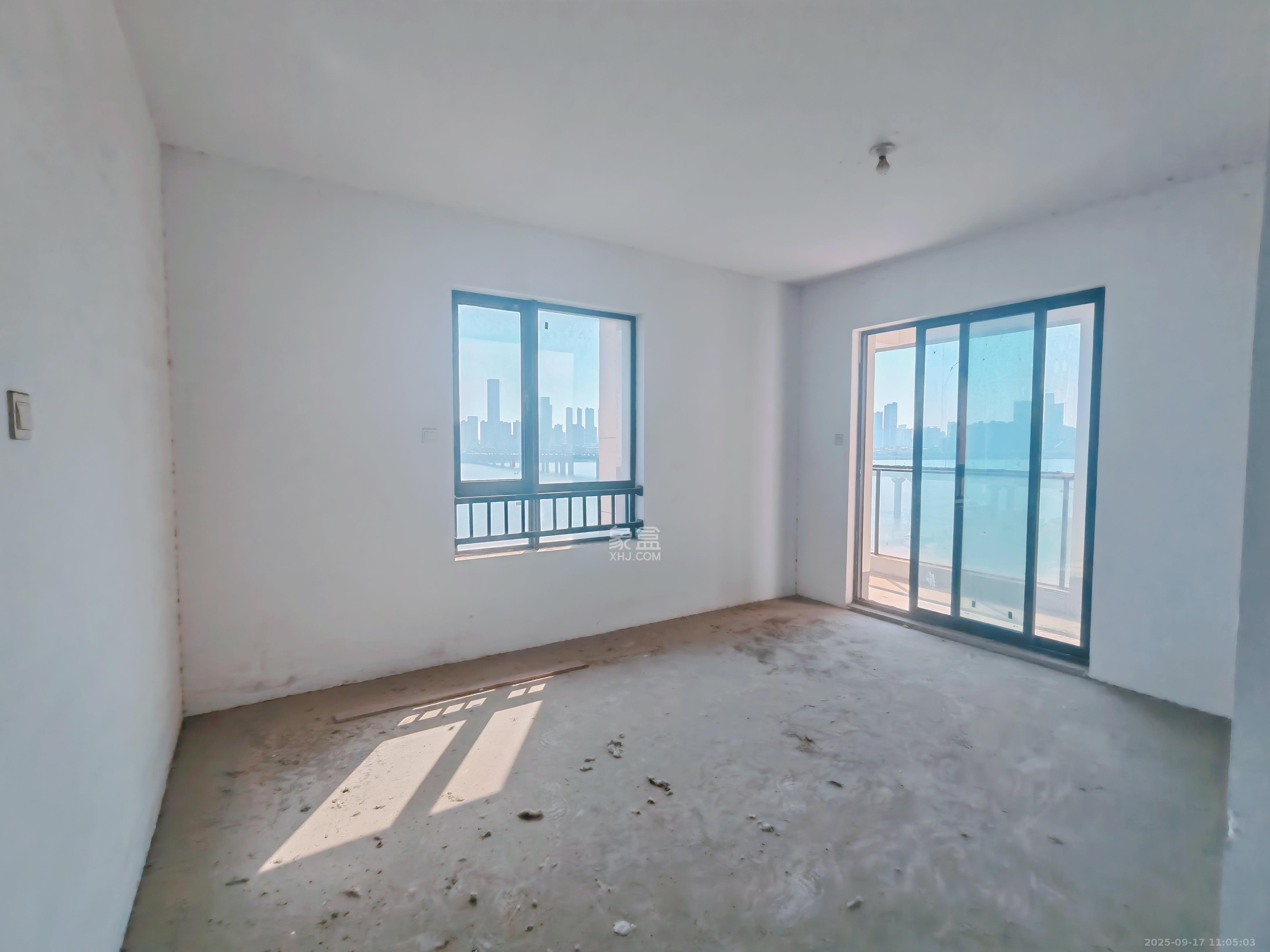 世茂外滩里(世茂铂翠湾三期) 4室2厅2卫 3500.0元/月 世茂外滩里(世茂铂翠湾三期) 4室2厅2卫 3500.0元/月室内图