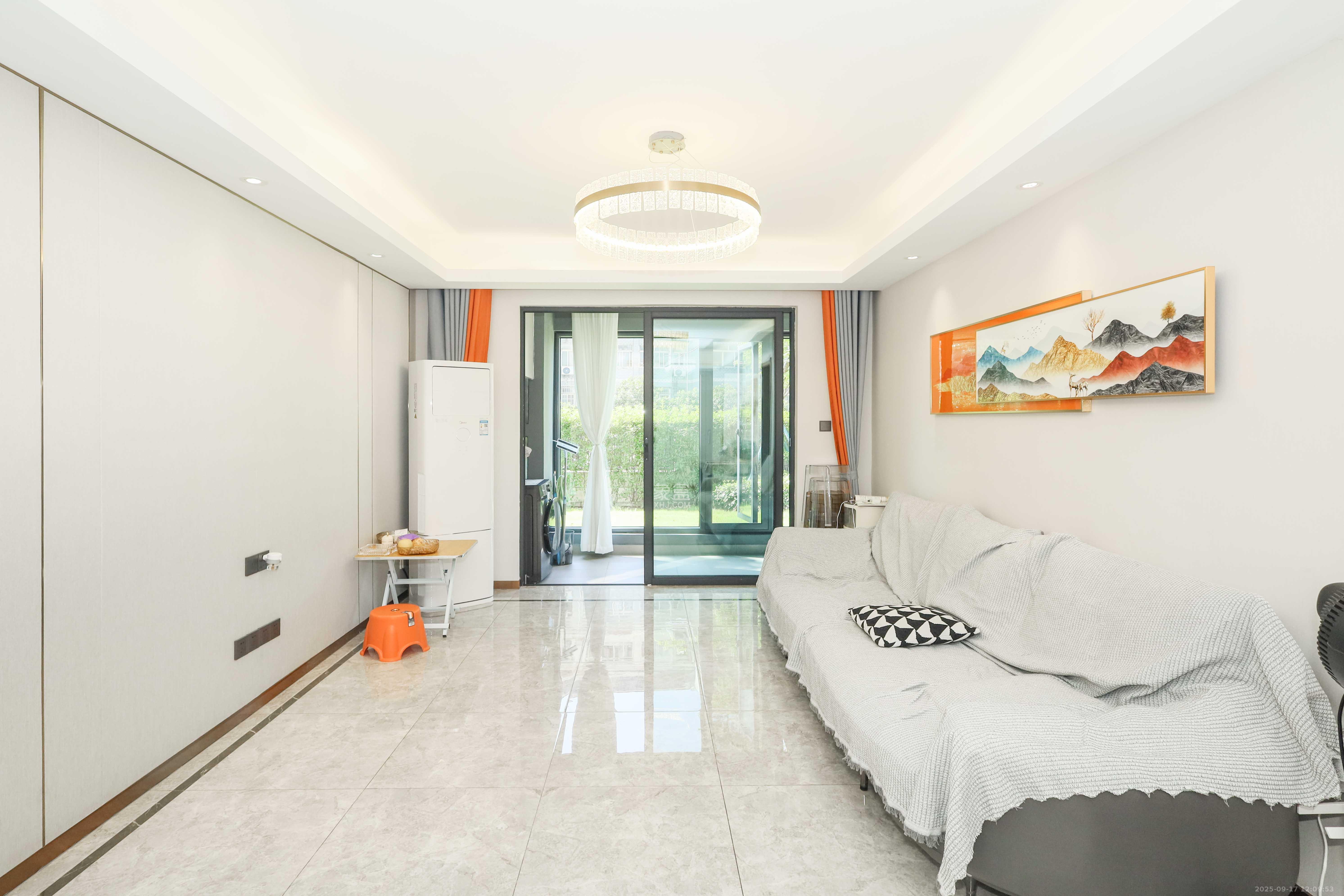 梅溪悦章 3室2厅2卫 133.0万 梅溪悦章 3室2厅2卫 133.0万客厅