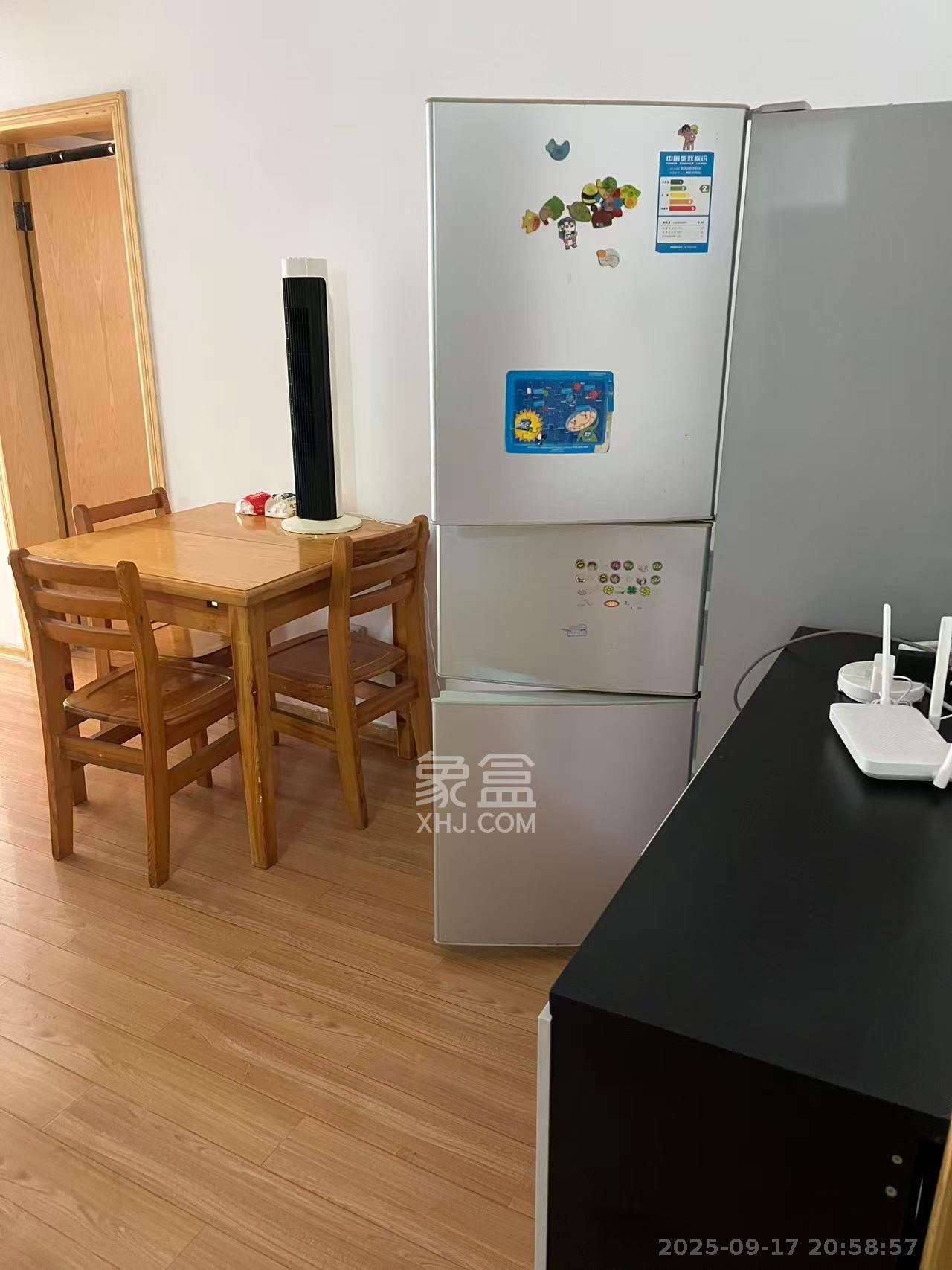 香溢豪庭  2室1厅1卫   2500.00元/月室内图