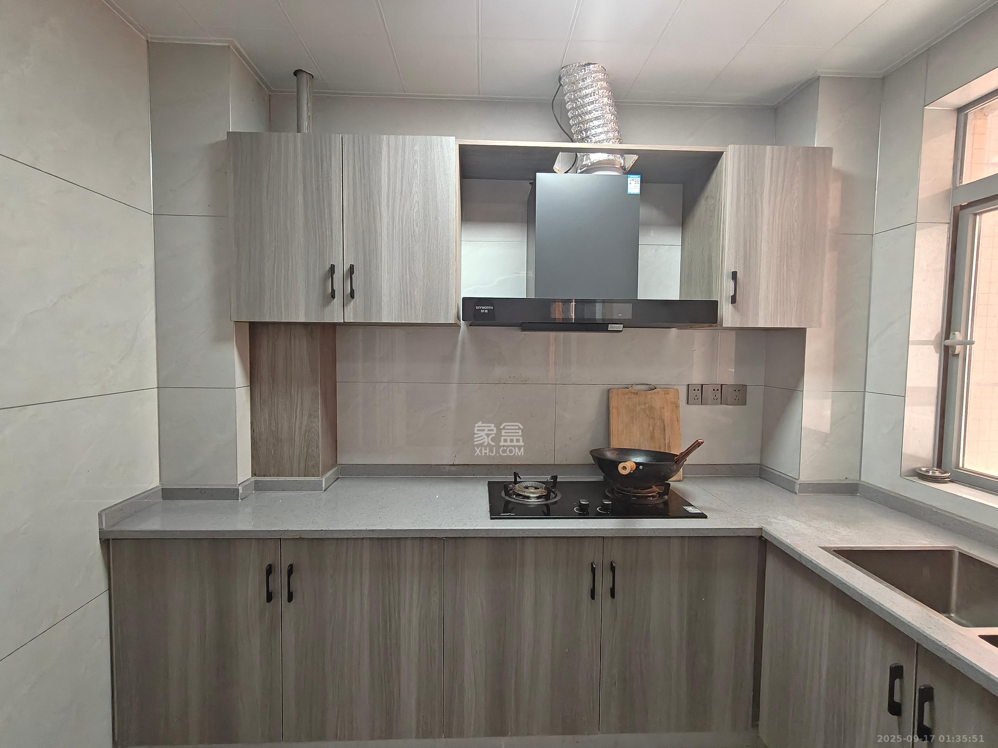 湖湘奥林匹克花园  4室2厅2卫    2400.0元/月 湖湘奥林匹克花园  4室2厅2卫    2400.0元/月室内图