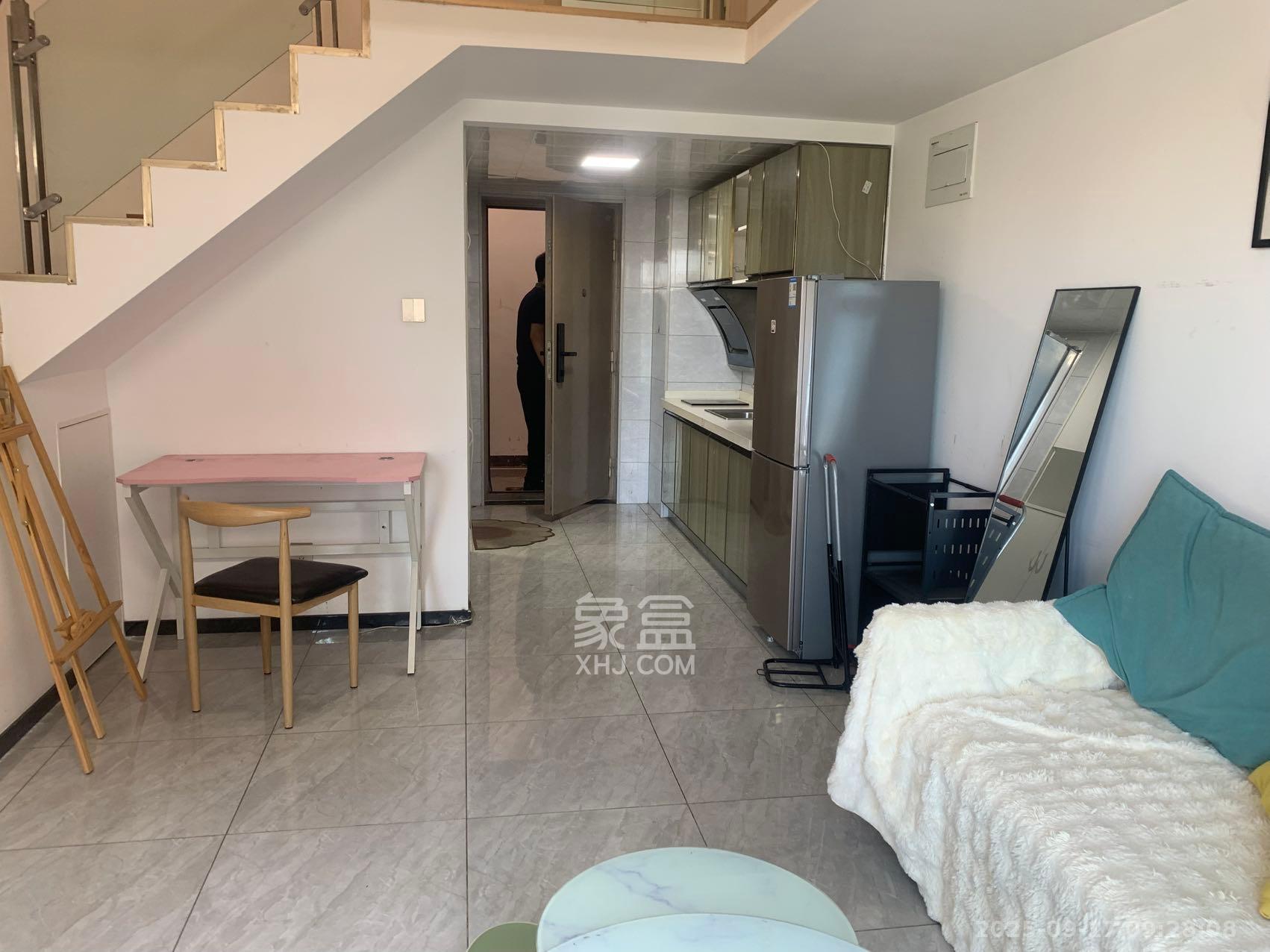 荣盛花语书苑  2室1厅1卫    2400.0元/月室内图