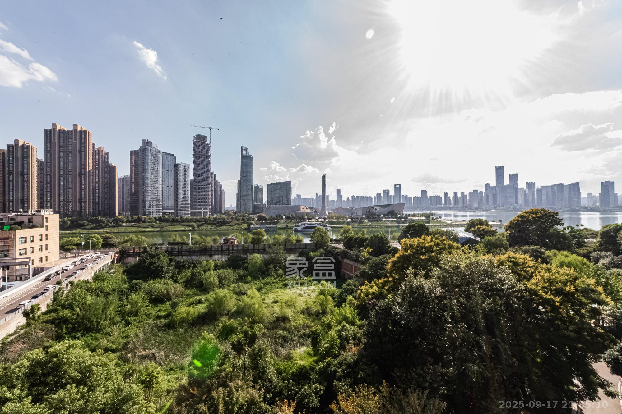 恒大御景半岛湘江苑（恒大御景半岛一期）  2室2厅1卫    79.8万其他