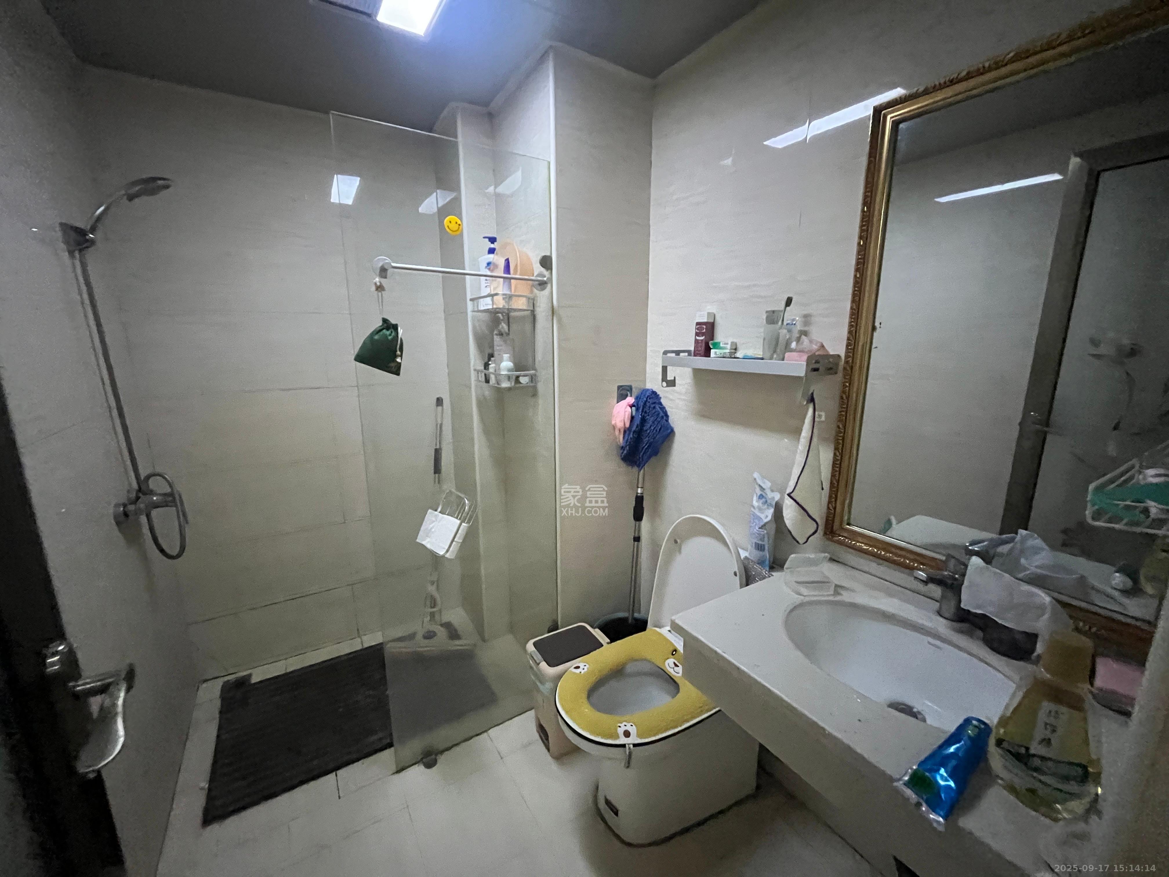 鸥波港湾  1室0厅0卫    1800.0元/月室内图