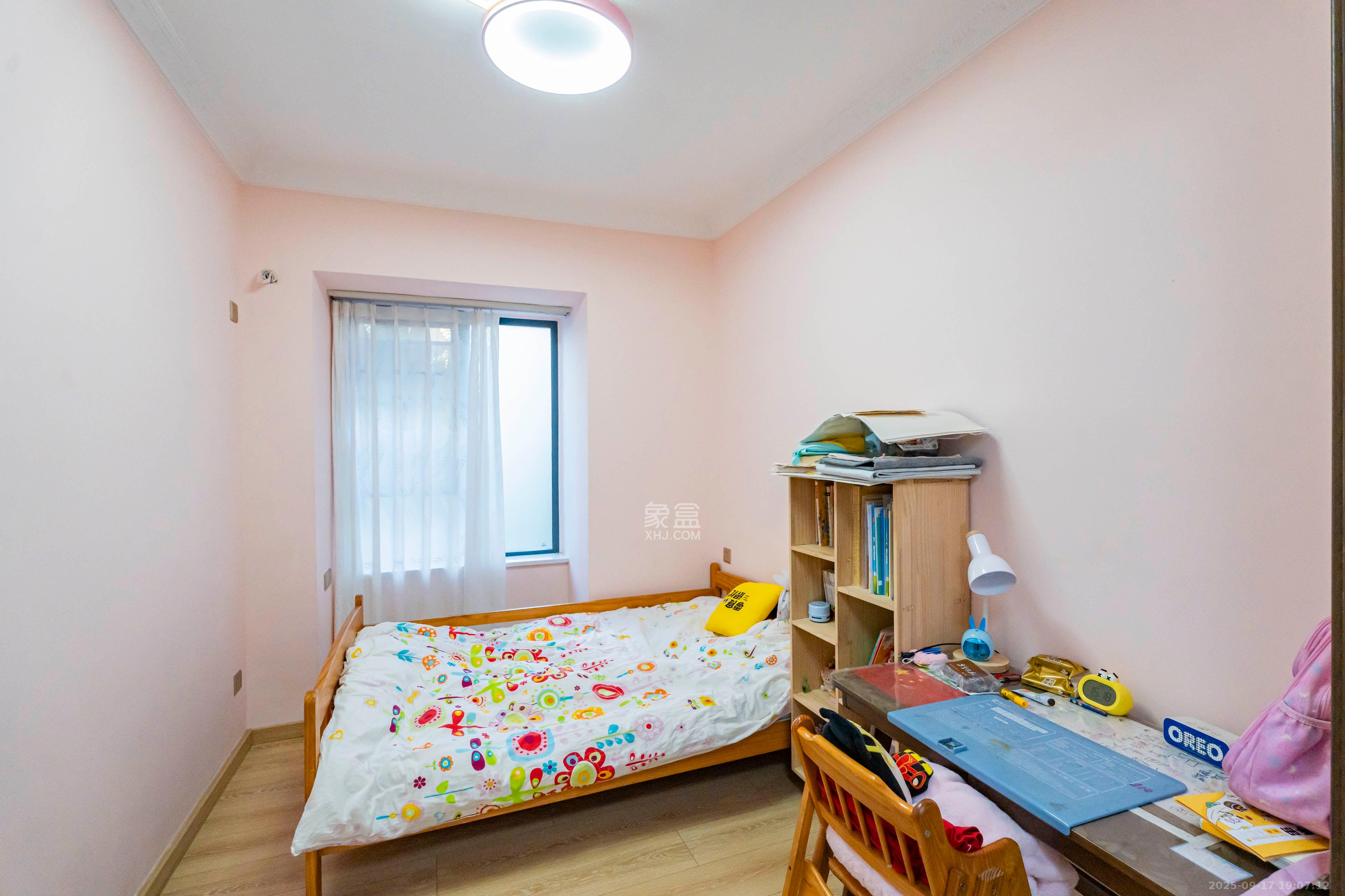 天健城 4室2厅2卫 4300.0元/月 天健城 4室2厅2卫 4300.0元/月室内图