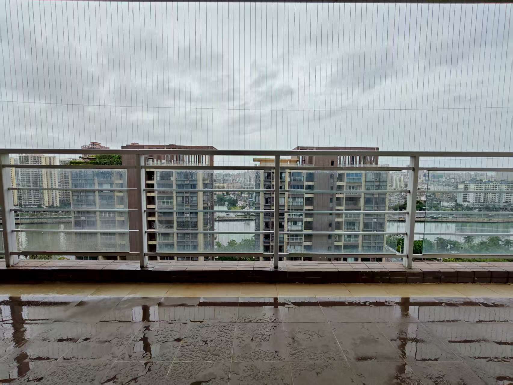 滨江海岸一期 4室2厅2卫 4500.0元/月 滨江海岸一期 4室2厅2卫 4500.0元/月室内图